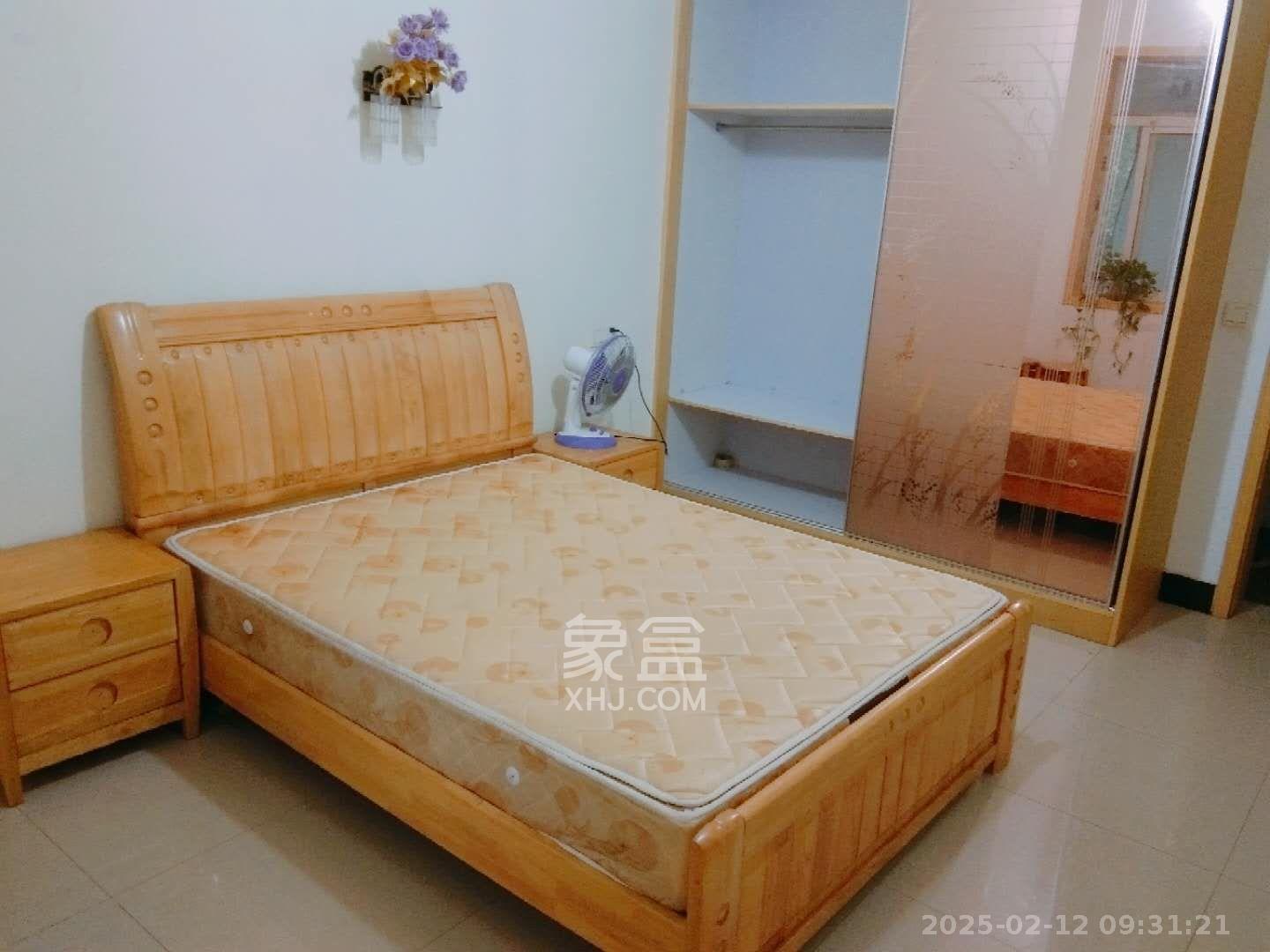 军属新村  1室1厅1卫   1000.00元/月室内图