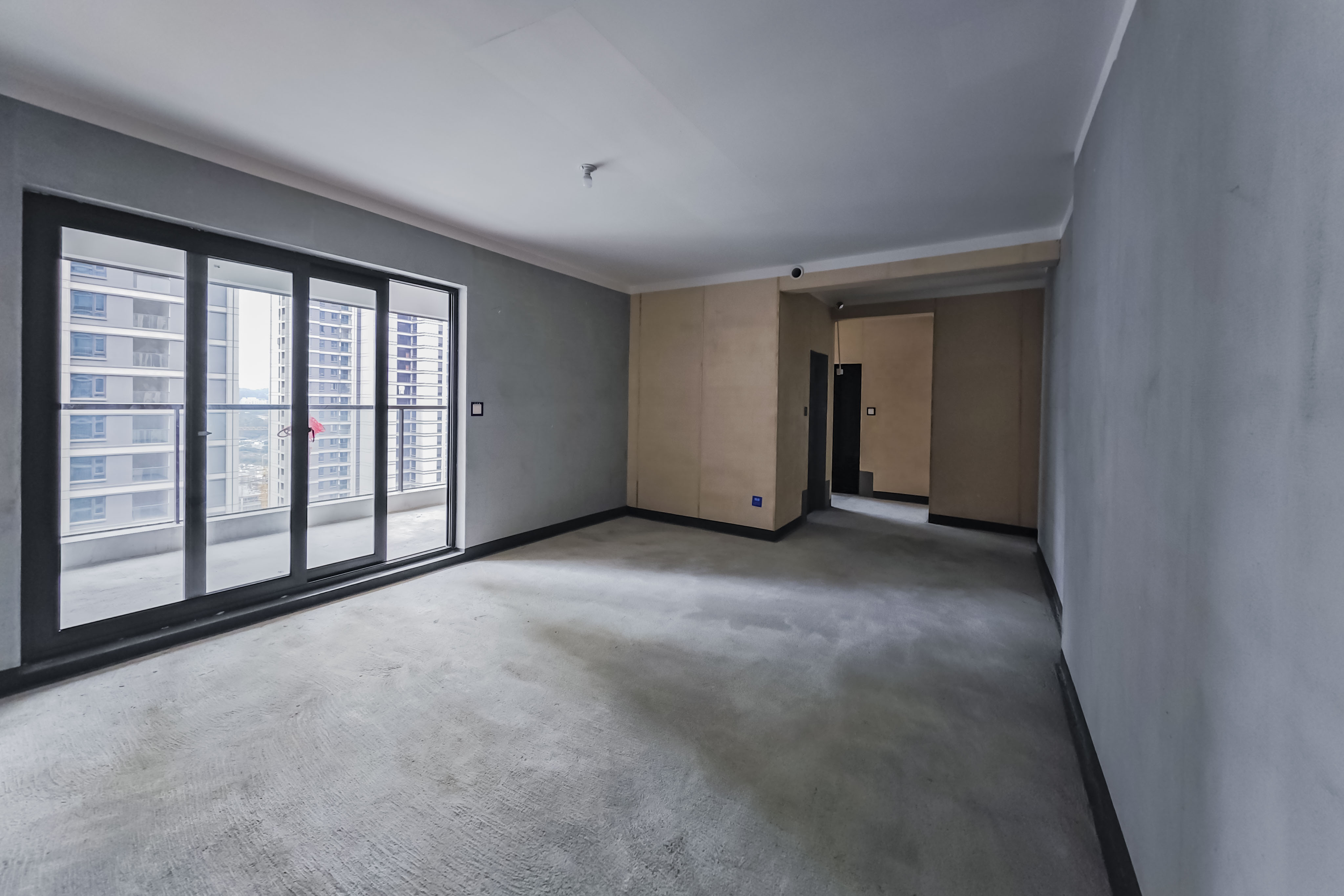 建发玖洲观澜  4室2厅2卫   308.00万其他