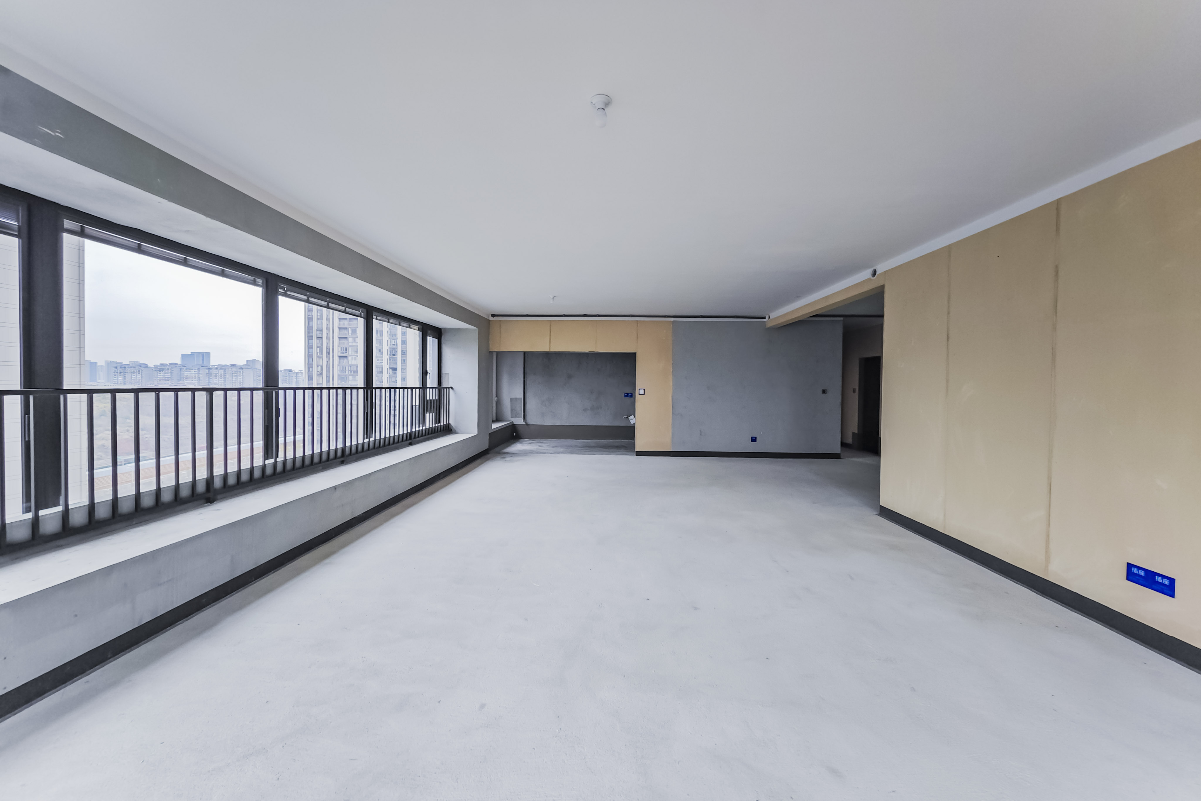 建发玖洲观澜  4室2厅2卫   308.00万其他