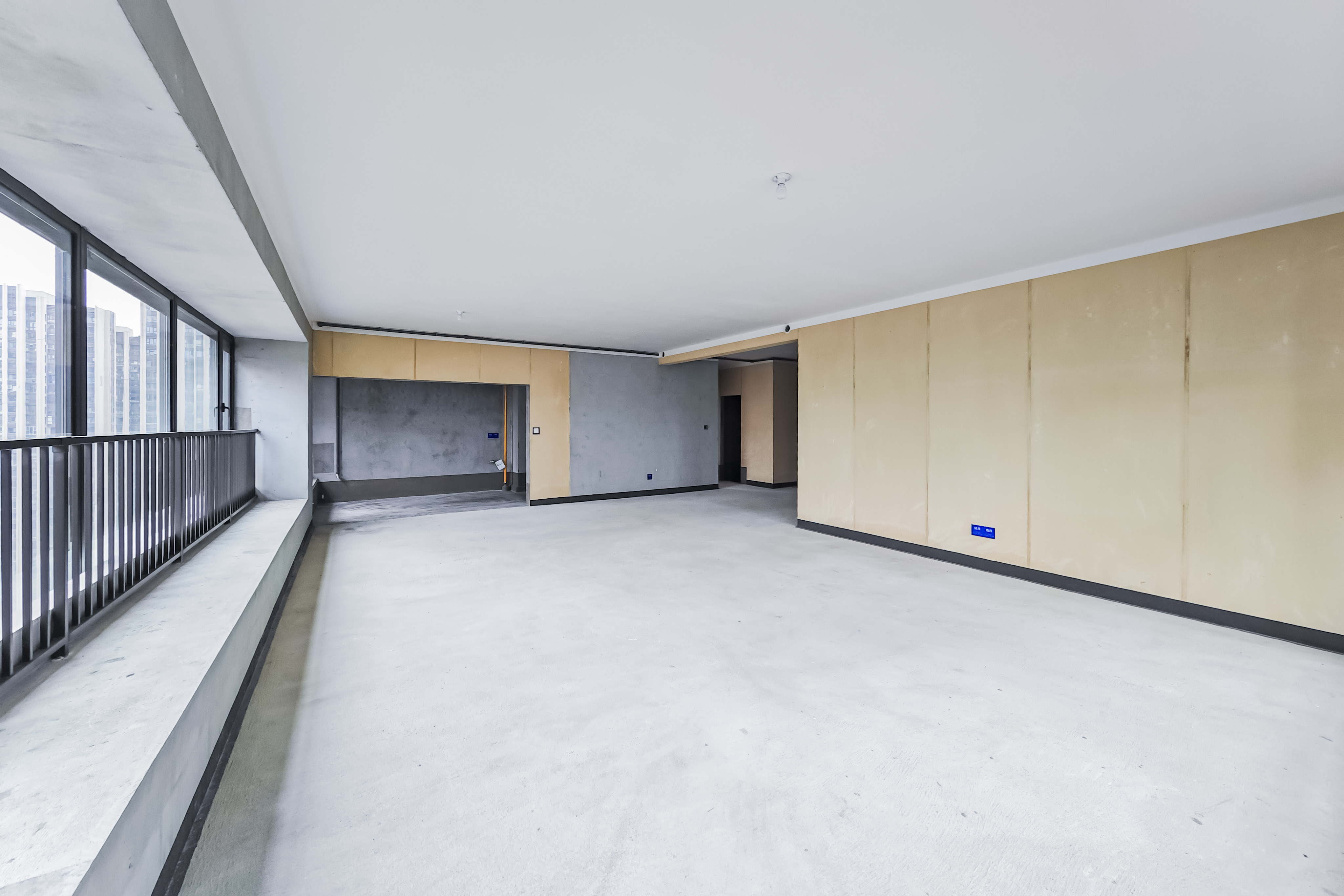 建发玖洲观澜  4室2厅2卫   308.00万其他