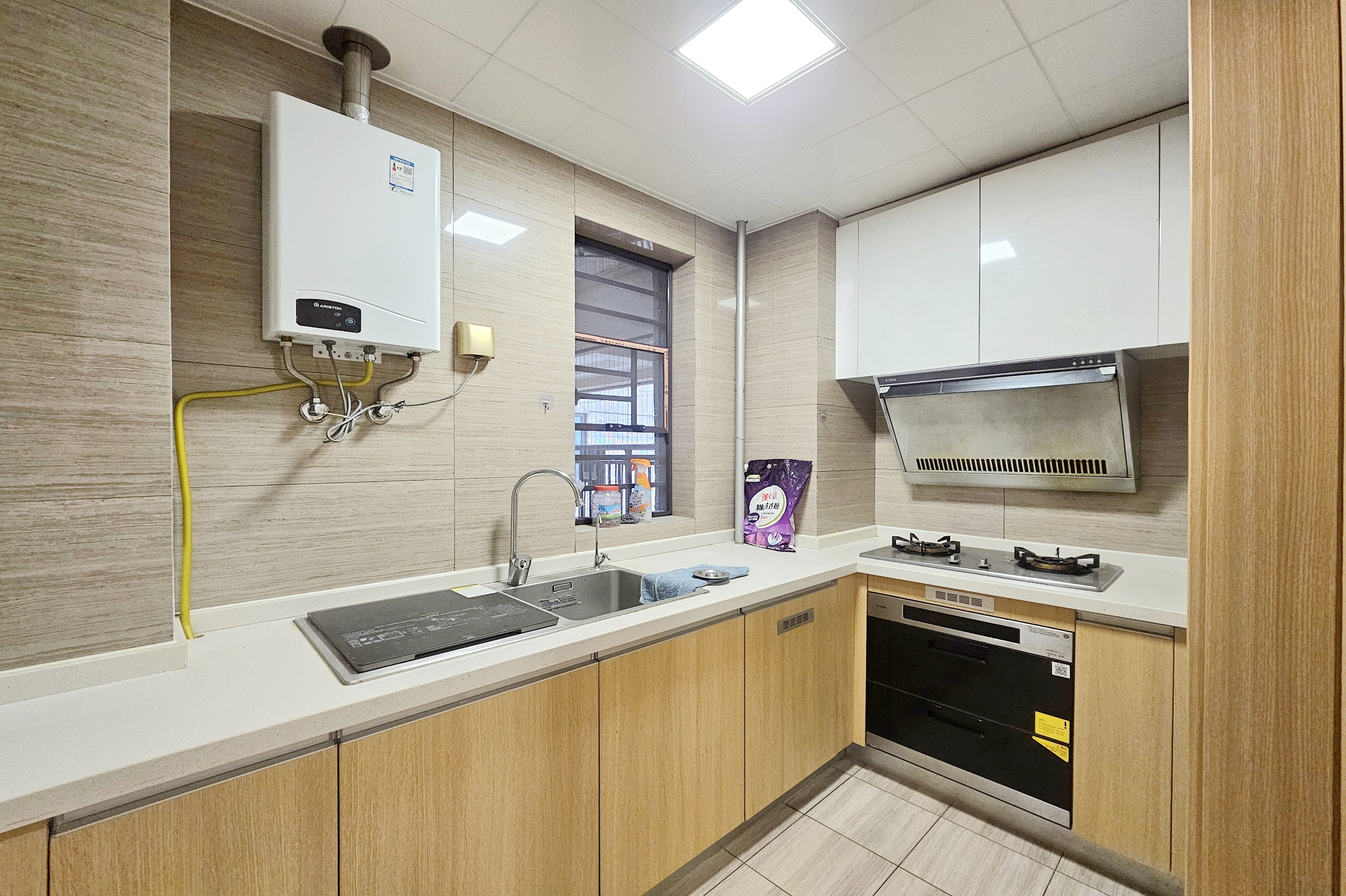 阳光城尚东湾青柠园  3室2厅1卫    92.0万 阳光城尚东湾青柠园  3室2厅1卫    92.0万其他