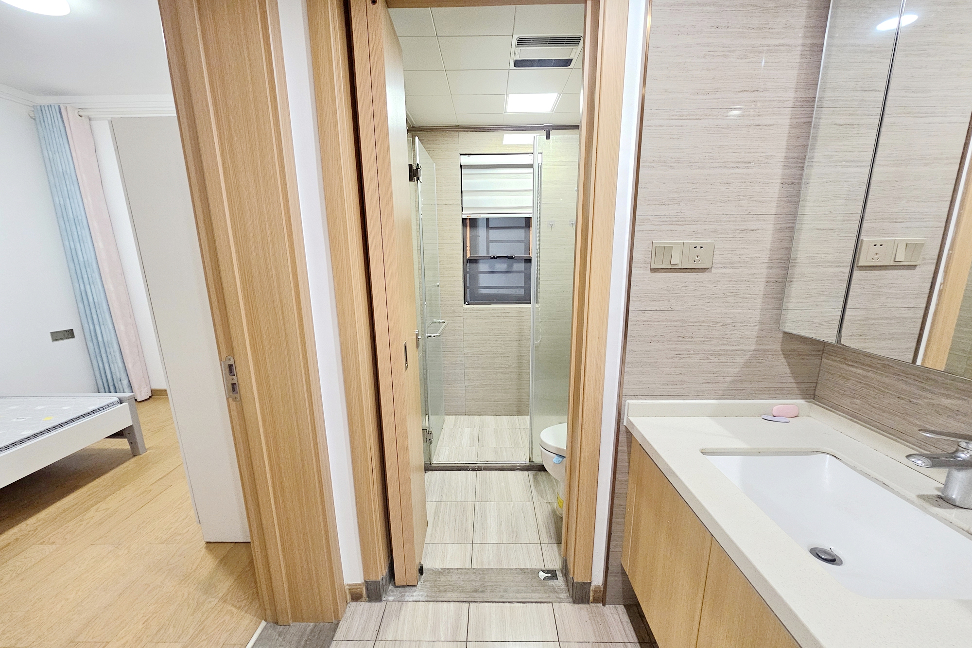 阳光城尚东湾青柠园  3室2厅1卫    92.0万 阳光城尚东湾青柠园  3室2厅1卫    92.0万卫生间