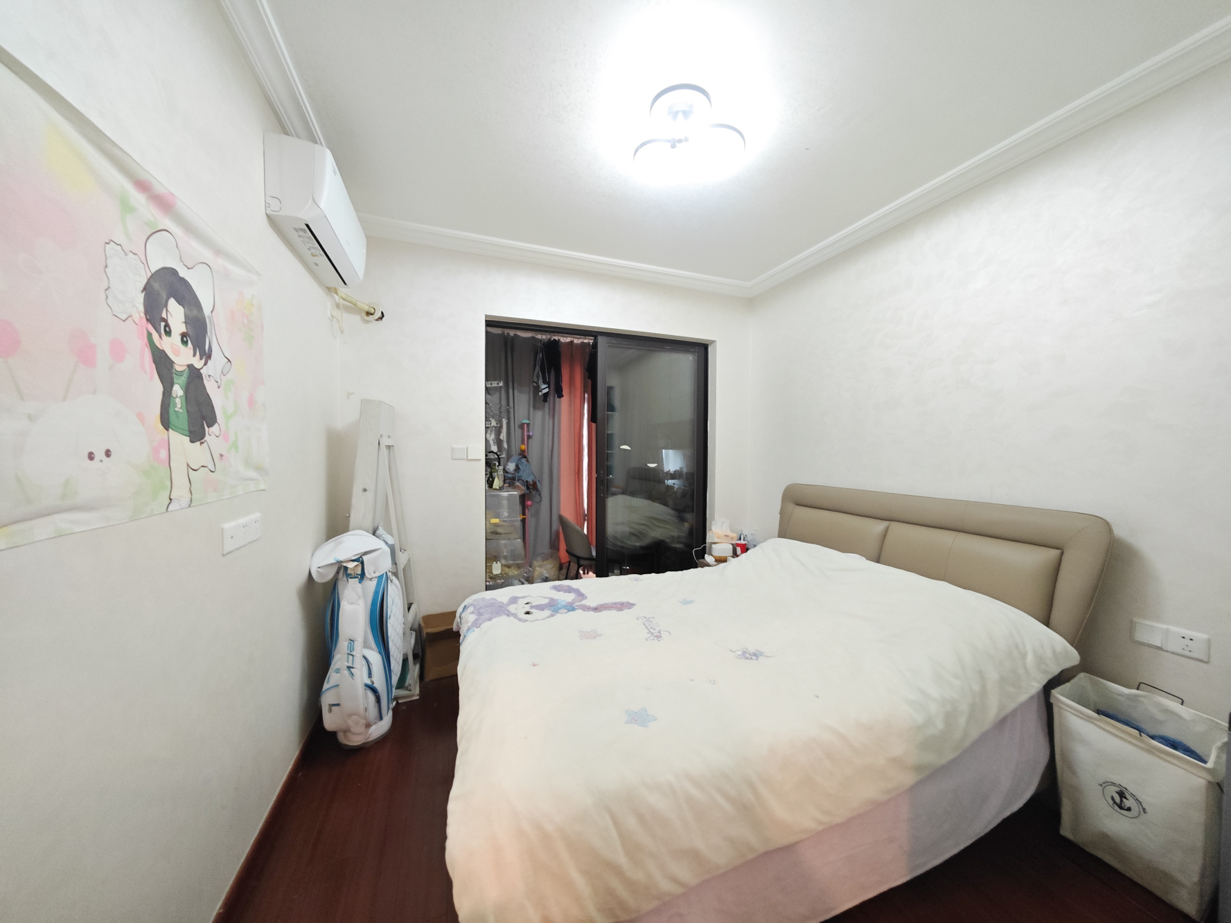 中海珑悦府  4室2厅2卫   130.00万卧室