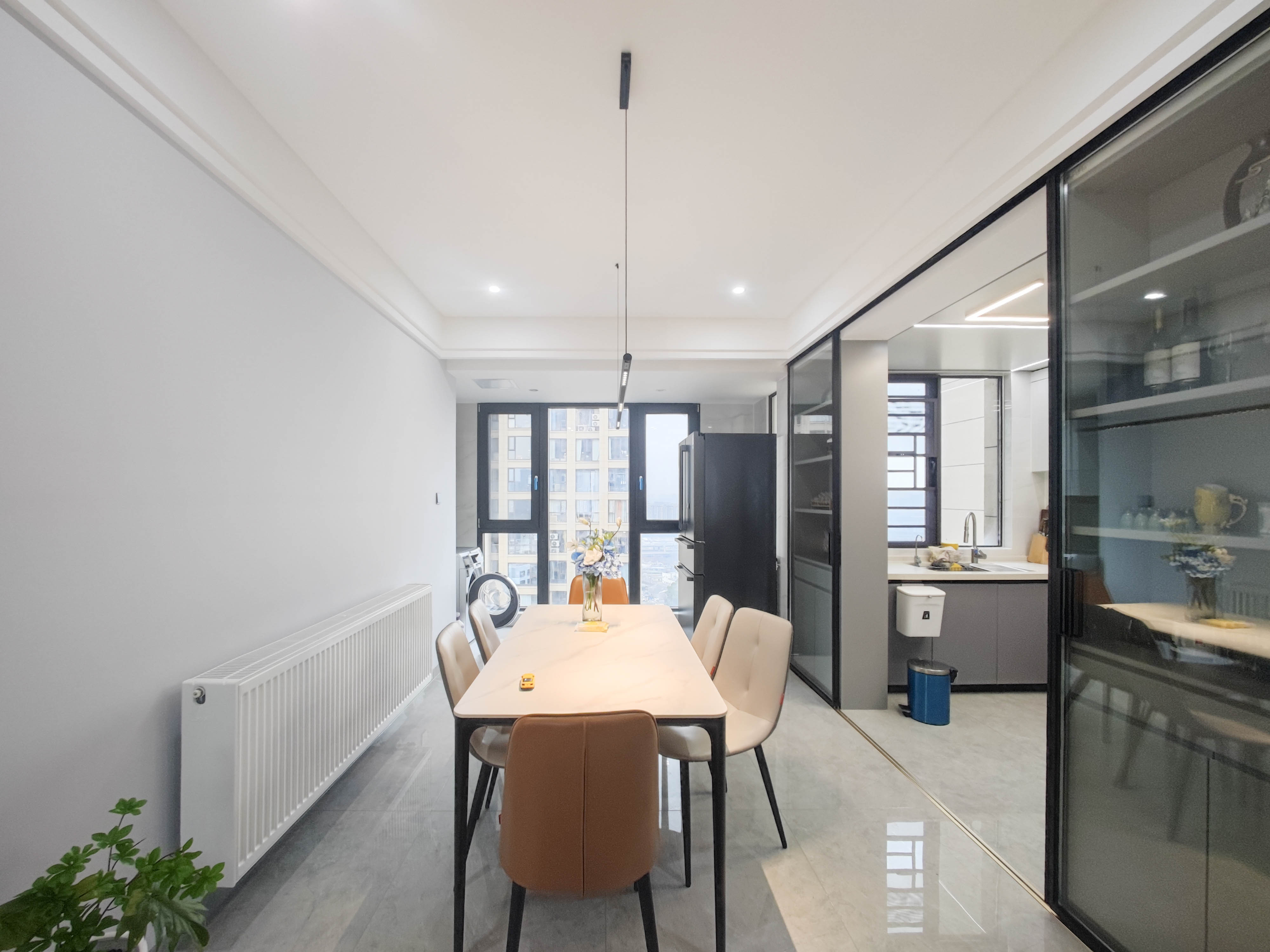 长房半岛蓝湾（观山月）  5室2厅2卫    185.0万其他