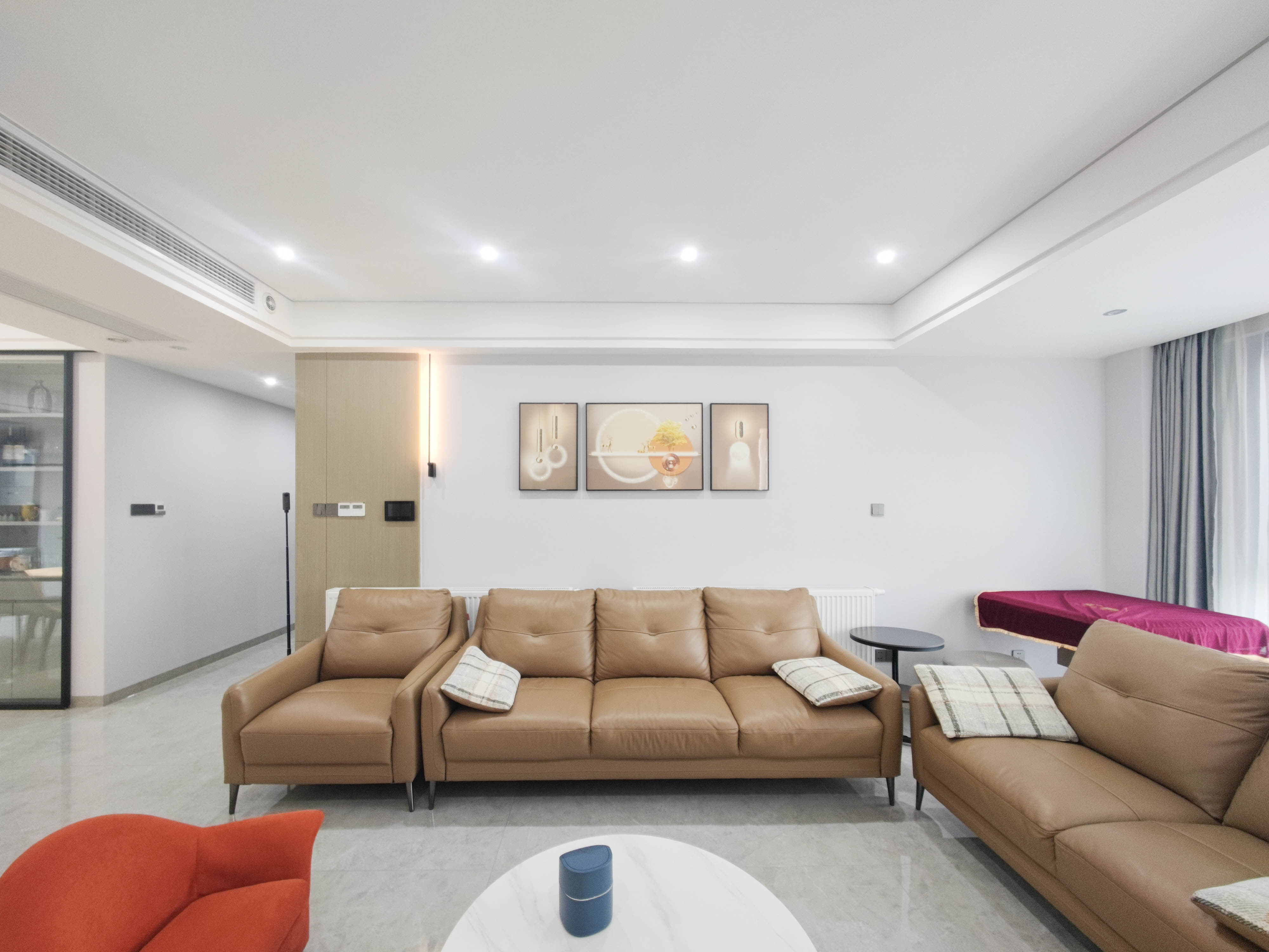 长房半岛蓝湾（观山月）  5室2厅2卫    185.0万客厅