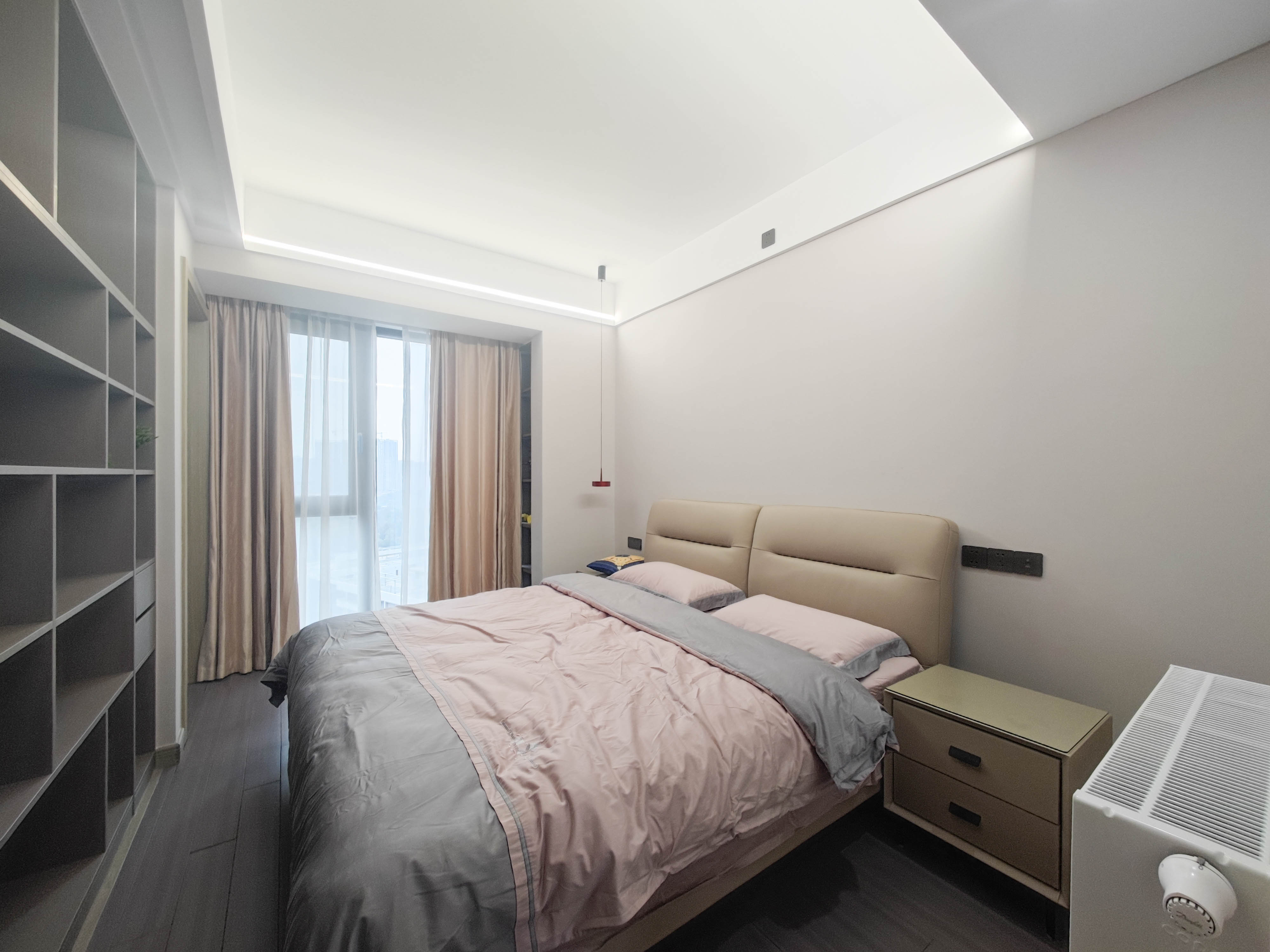 长房半岛蓝湾（观山月）  5室2厅2卫    185.0万卧室