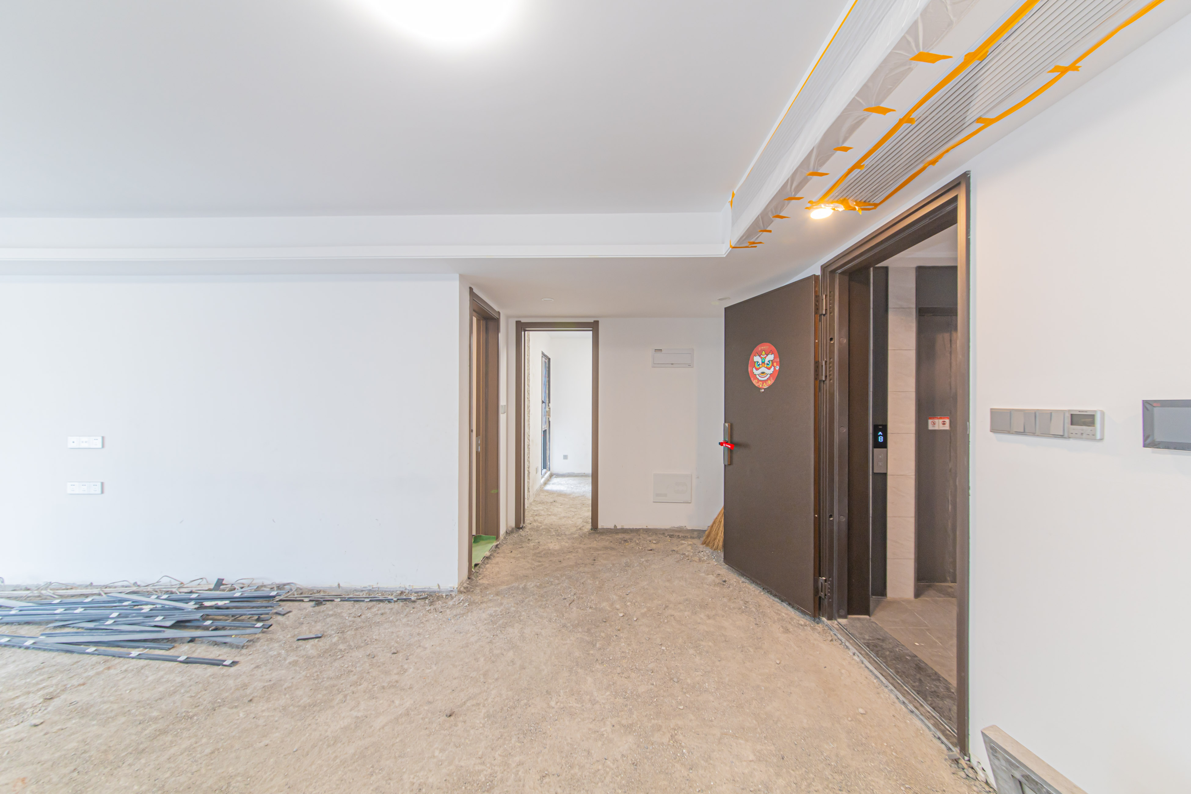 中海寰宇天下  3室2厅2卫    123.5万 中海寰宇天下  3室2厅2卫    123.5万客厅