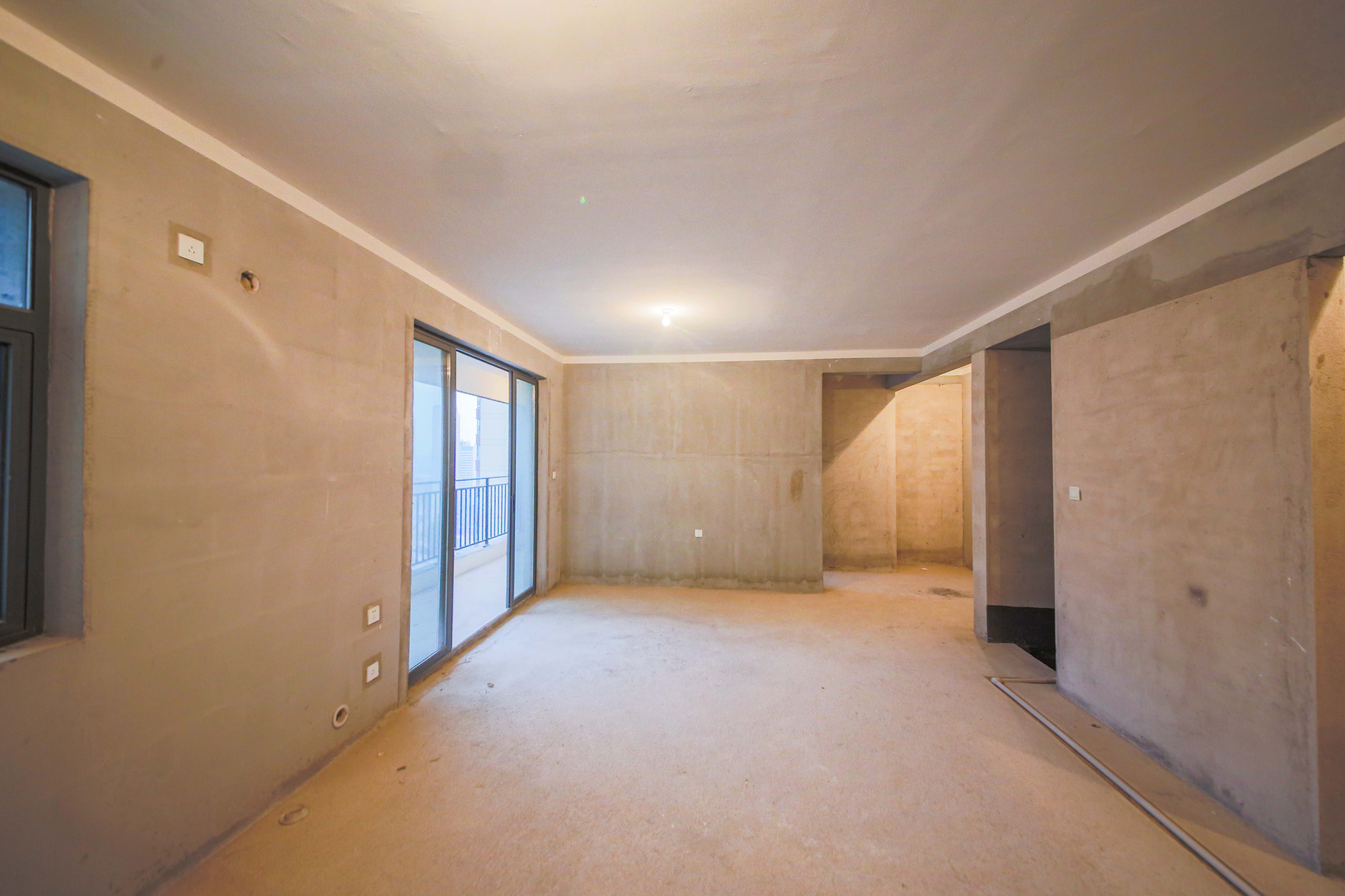 中建钰和城  3室2厅2卫   136.80万