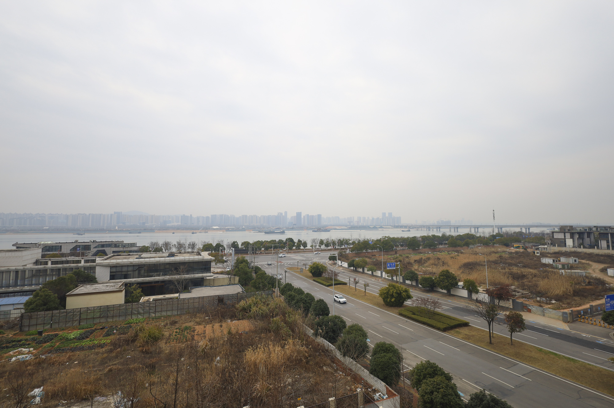 地铁中建江山玖樾  5室1厅3卫   330.00万其他