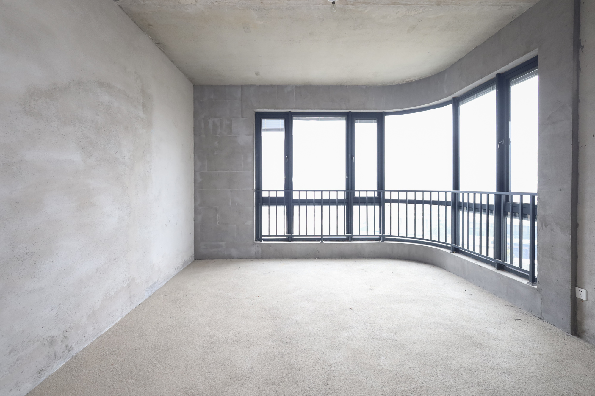 地铁中建江山玖樾  5室1厅3卫   330.00万卧室