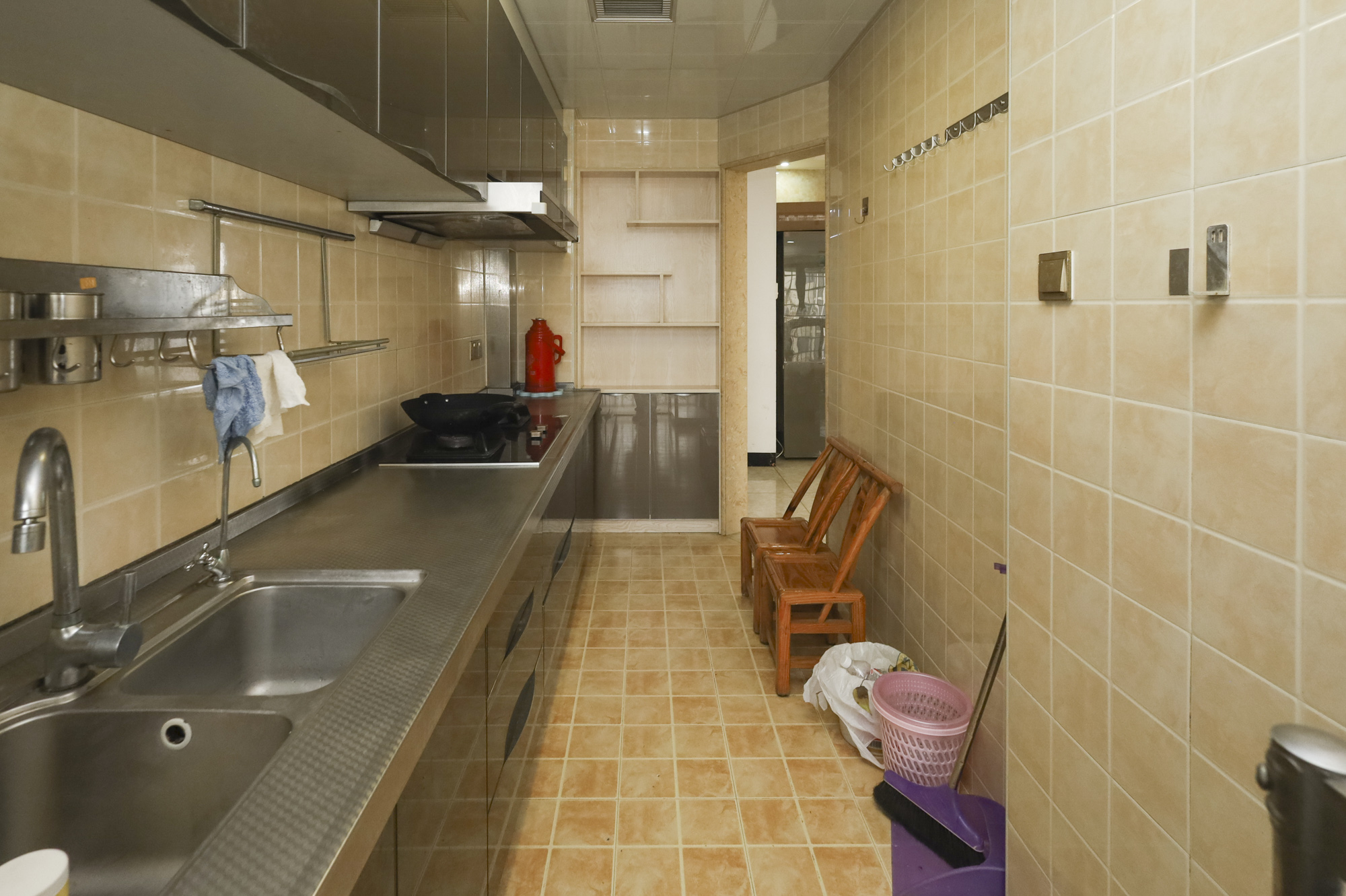 秀峰景园(领秀峰) 1室2厅1卫 80.0万 秀峰景园(领秀峰) 1室2厅1卫 80.0万厨房