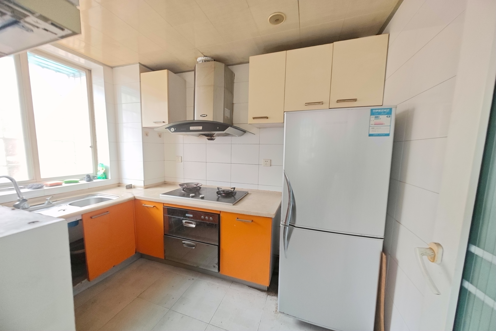 福乐康城  3室2厅2卫    92.0万 福乐康城  3室2厅2卫    92.0万厨房