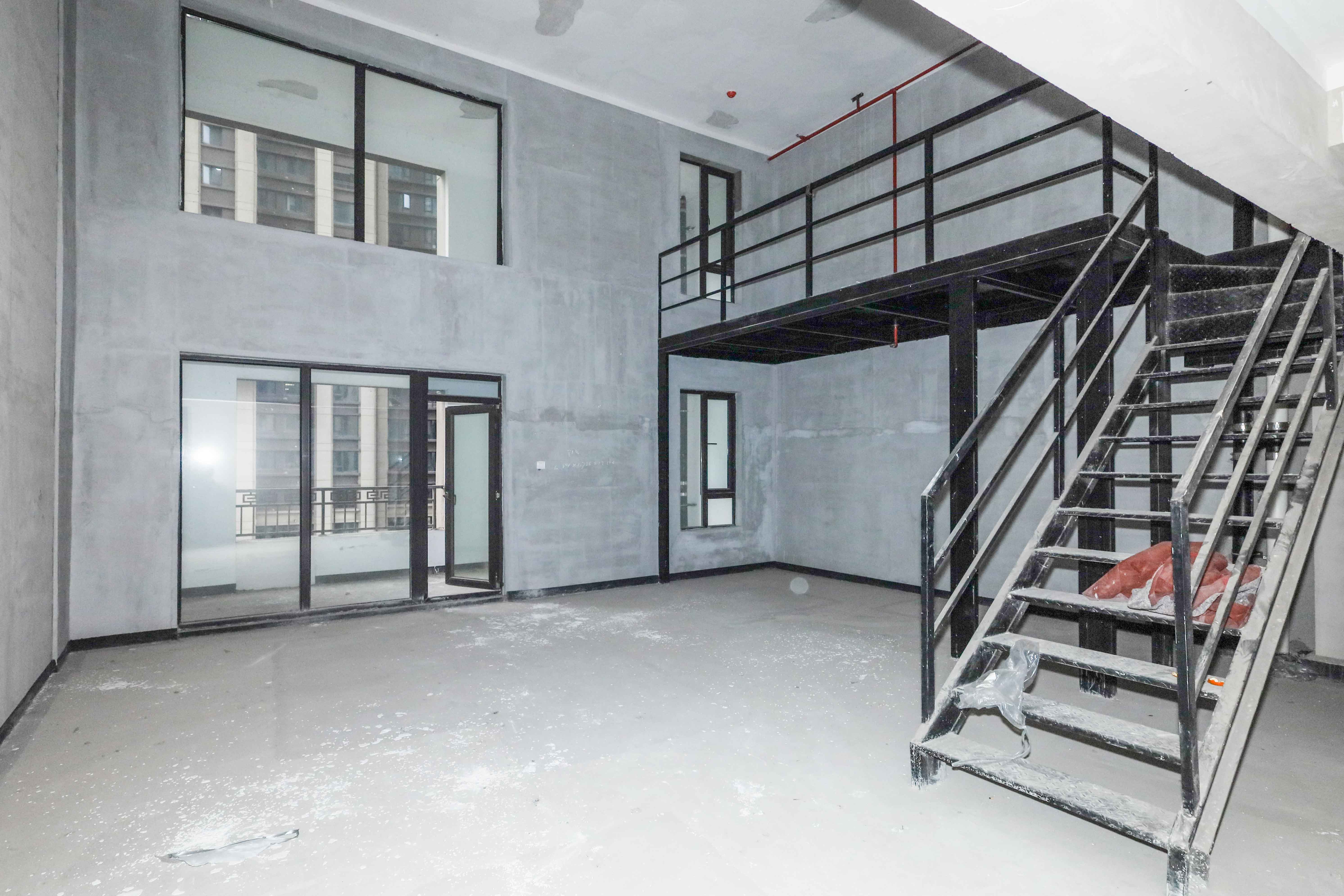 建发央著  4室2厅2卫   245.00万