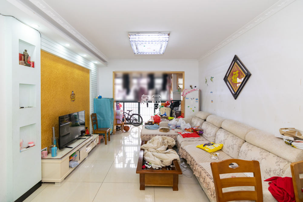 湘峰广场  1室2厅1卫    40.0万