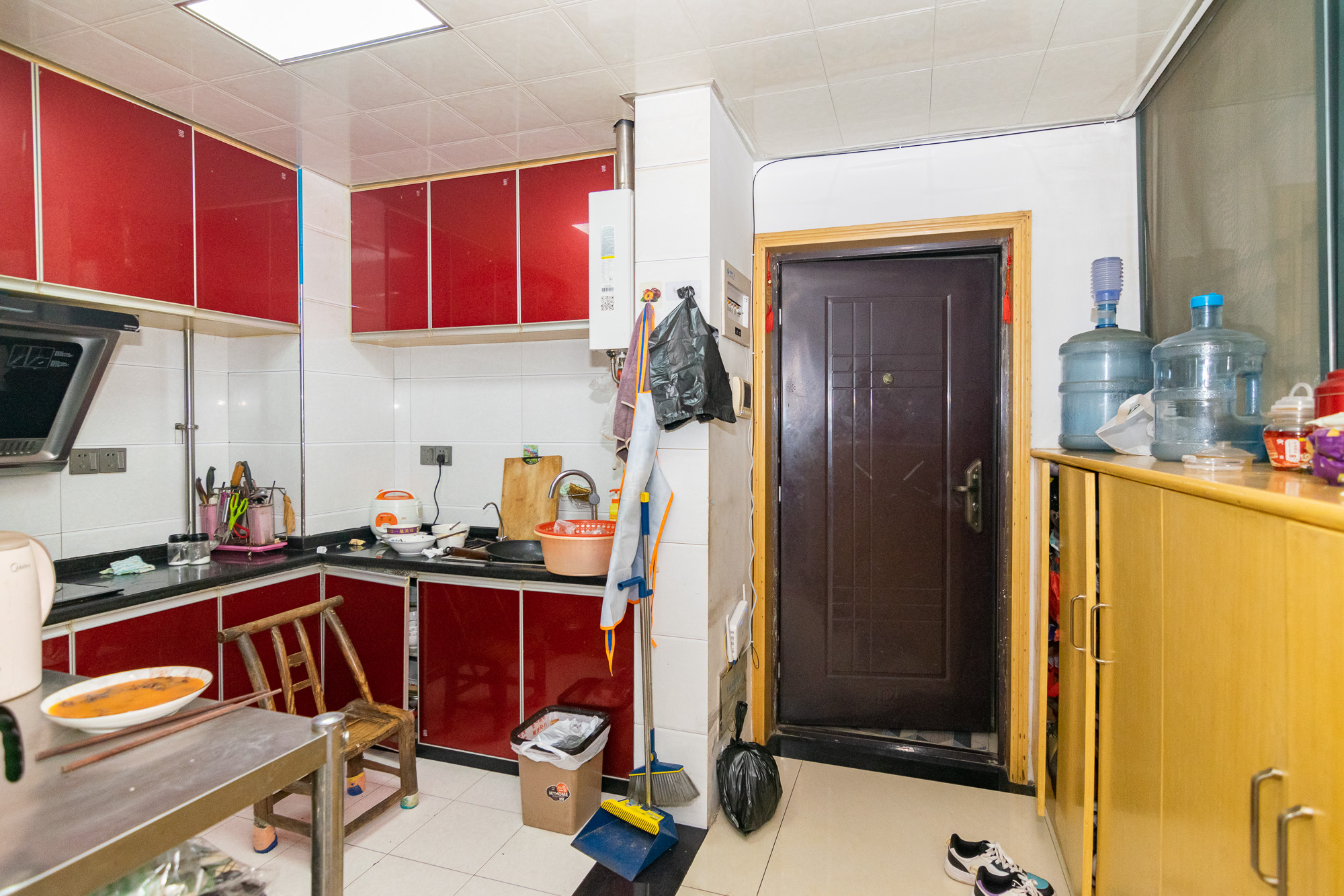 湘峰广场  1室2厅1卫    40.0万厨房