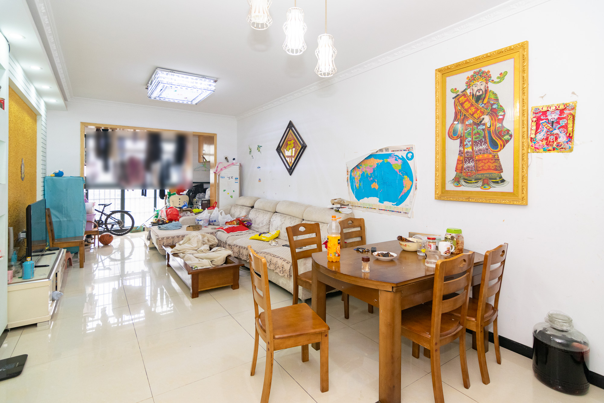 湘峰广场  1室2厅1卫    40.0万客厅