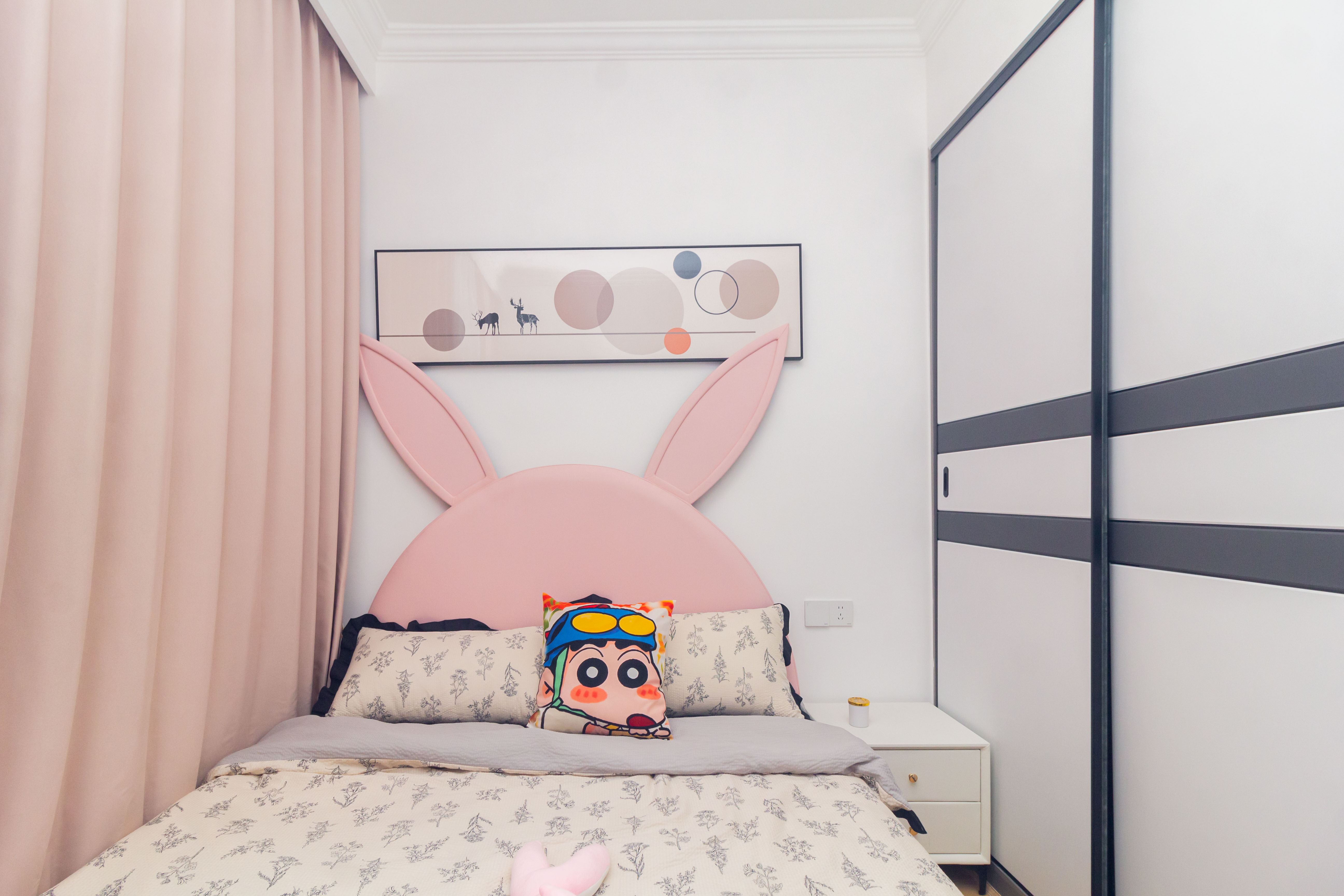 紫华郡 4室2厅2卫 71.8万 紫华郡 4室2厅2卫 71.8万卧室