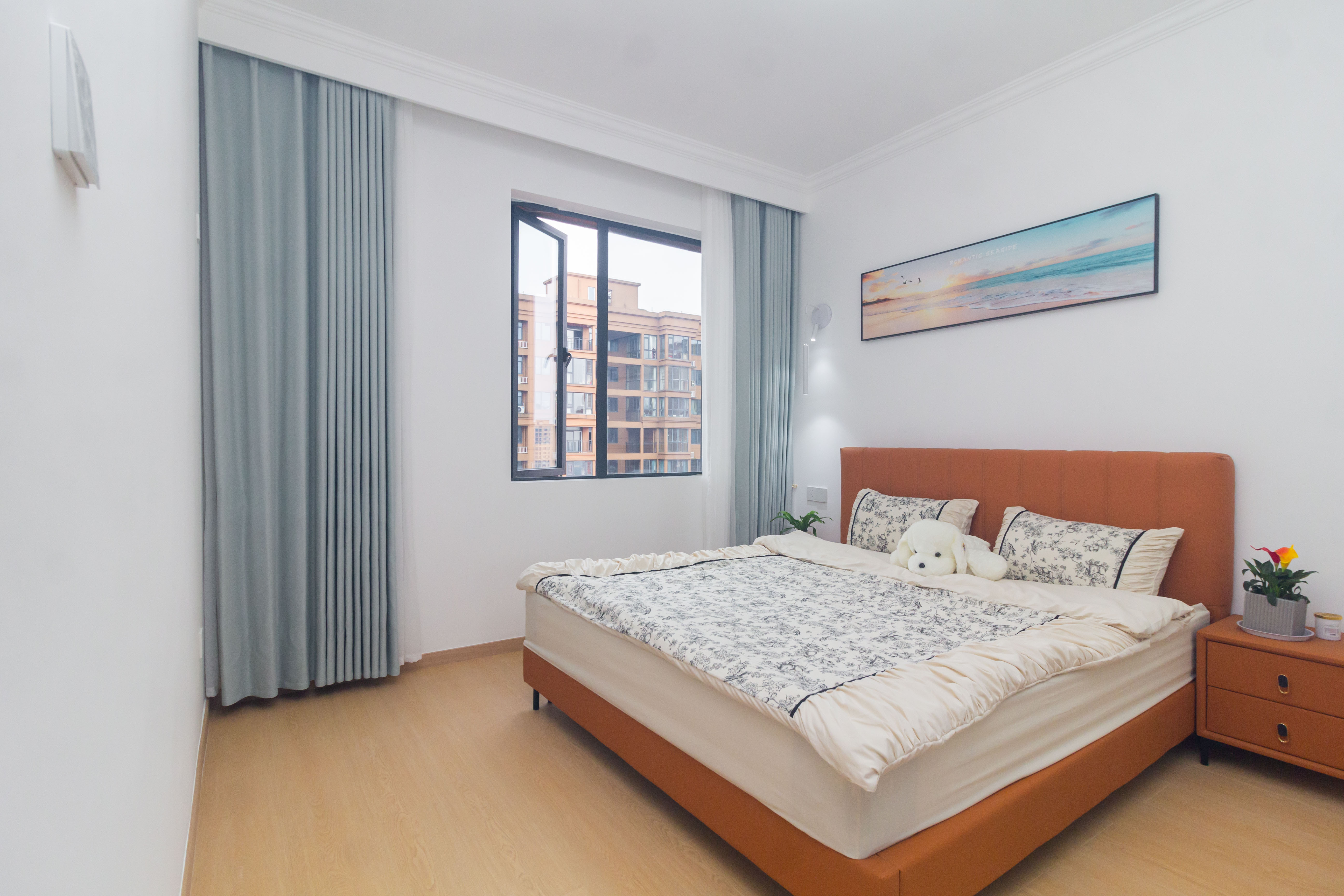 紫华郡 4室2厅2卫 71.8万 紫华郡 4室2厅2卫 71.8万卧室