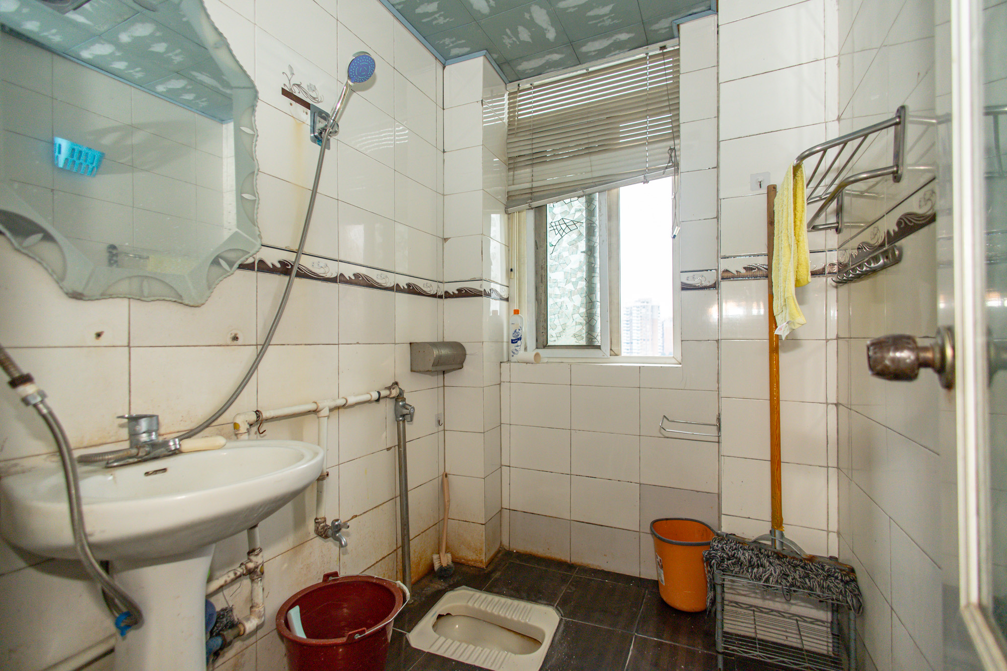 领秀星城(领秀新城) 2室2厅1卫 50.0万 领秀星城(领秀新城) 2室2厅1卫 50.0万卫生间