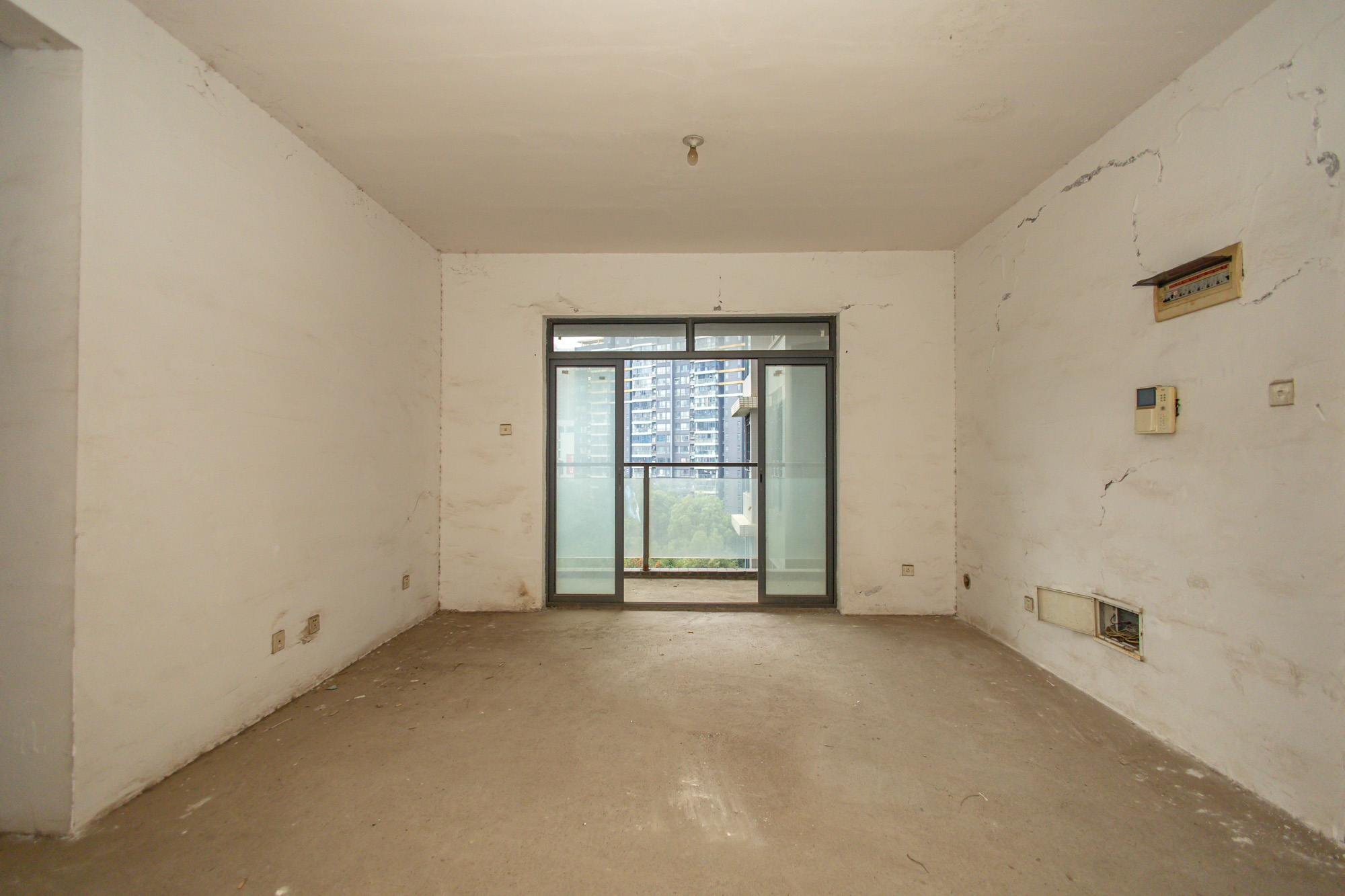 恒基凯旋门一二期 3室2厅2卫 125.0万 恒基凯旋门一二期 3室2厅2卫 125.0万客厅