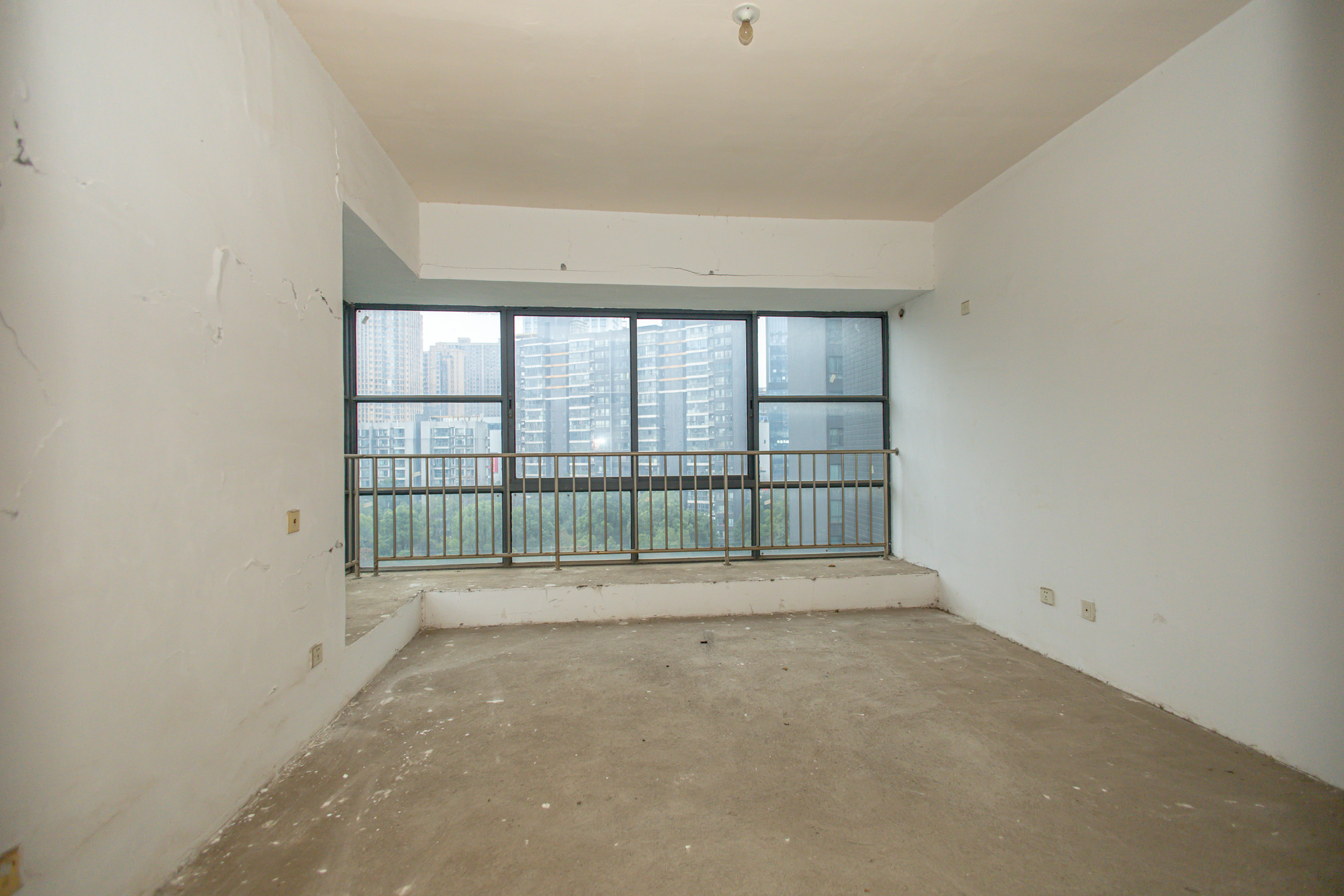 恒基凯旋门一二期 3室2厅2卫 125.0万 恒基凯旋门一二期 3室2厅2卫 125.0万卧室