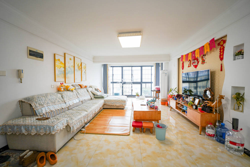 三城花苑（一，二，三期）  3室2厅1卫    60.0万