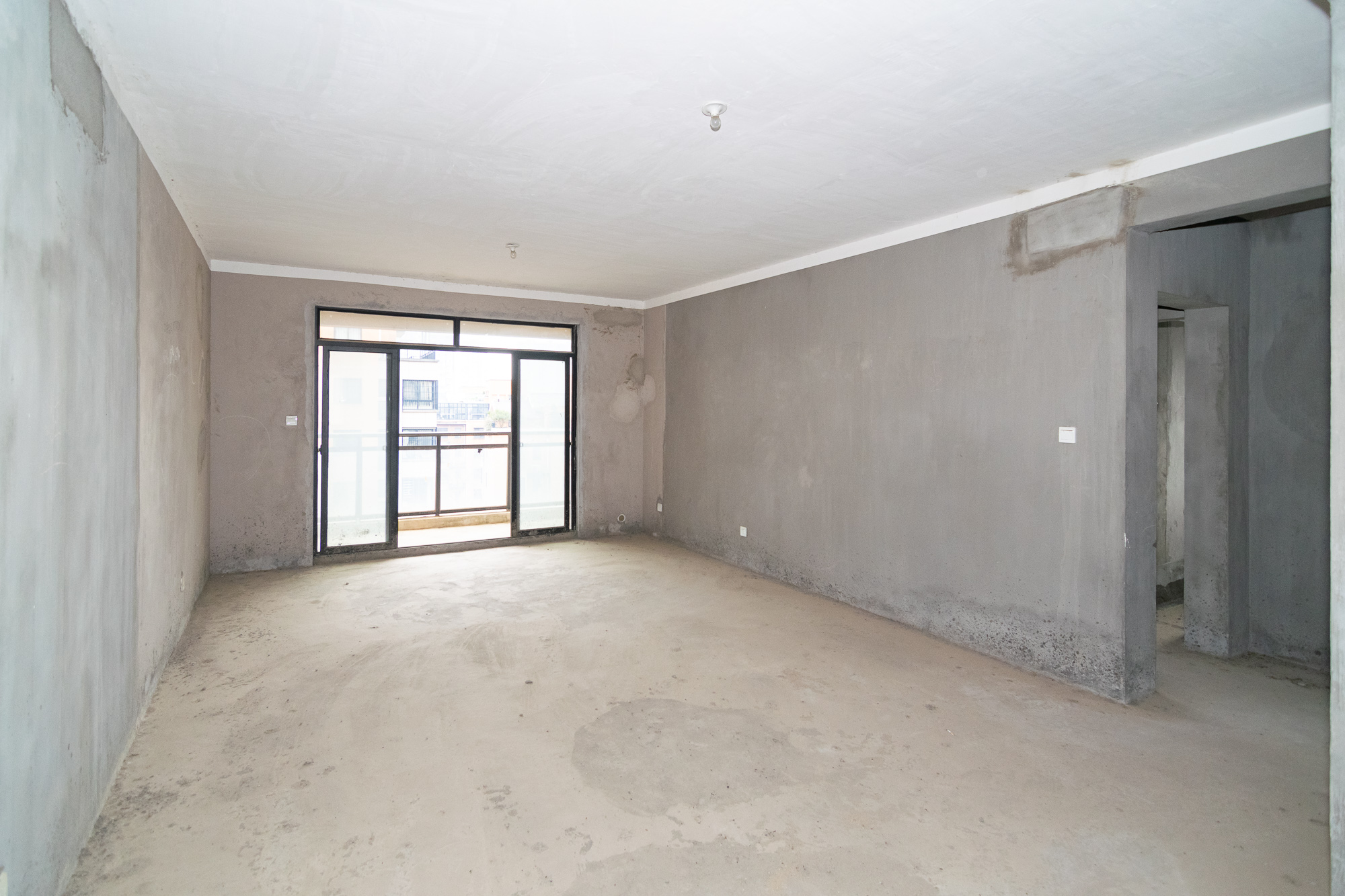 丽景华庭 3室1厅1卫 75.0万 丽景华庭 3室1厅1卫 75.0万客厅