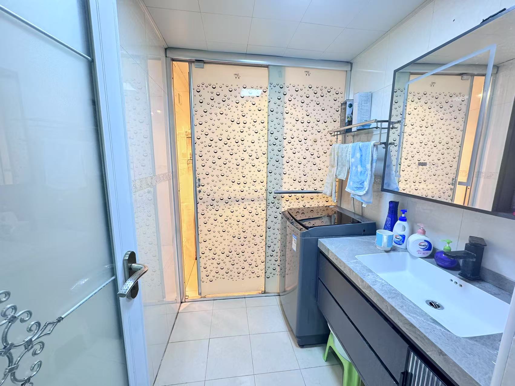 四季花园  4室2厅2卫    68.0万 四季花园  4室2厅2卫    68.0万室内图