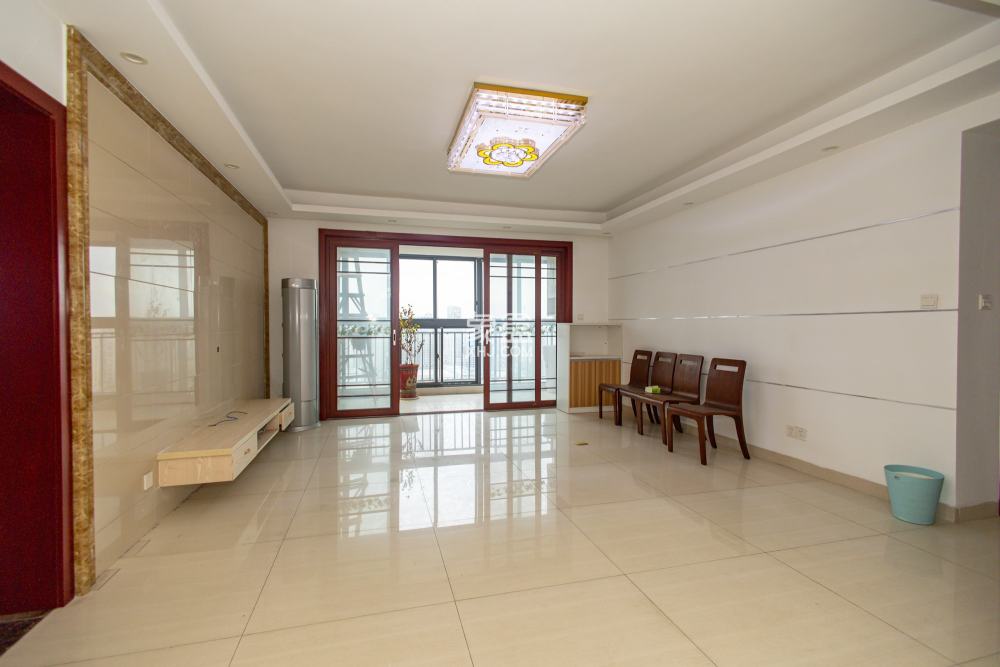 星电恬园  3室2厅2卫    95.0万