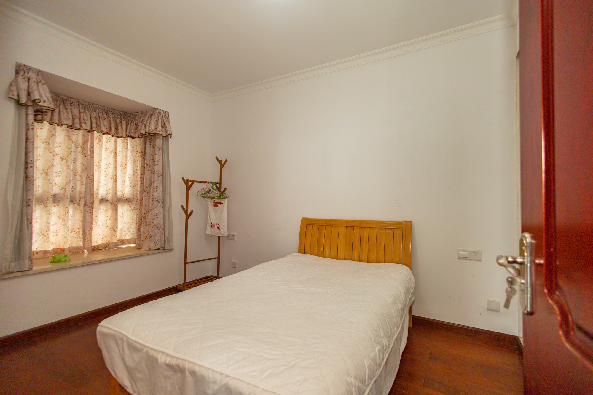 星电恬园  3室2厅2卫    105.0万 星电恬园  3室2厅2卫    105.0万卧室