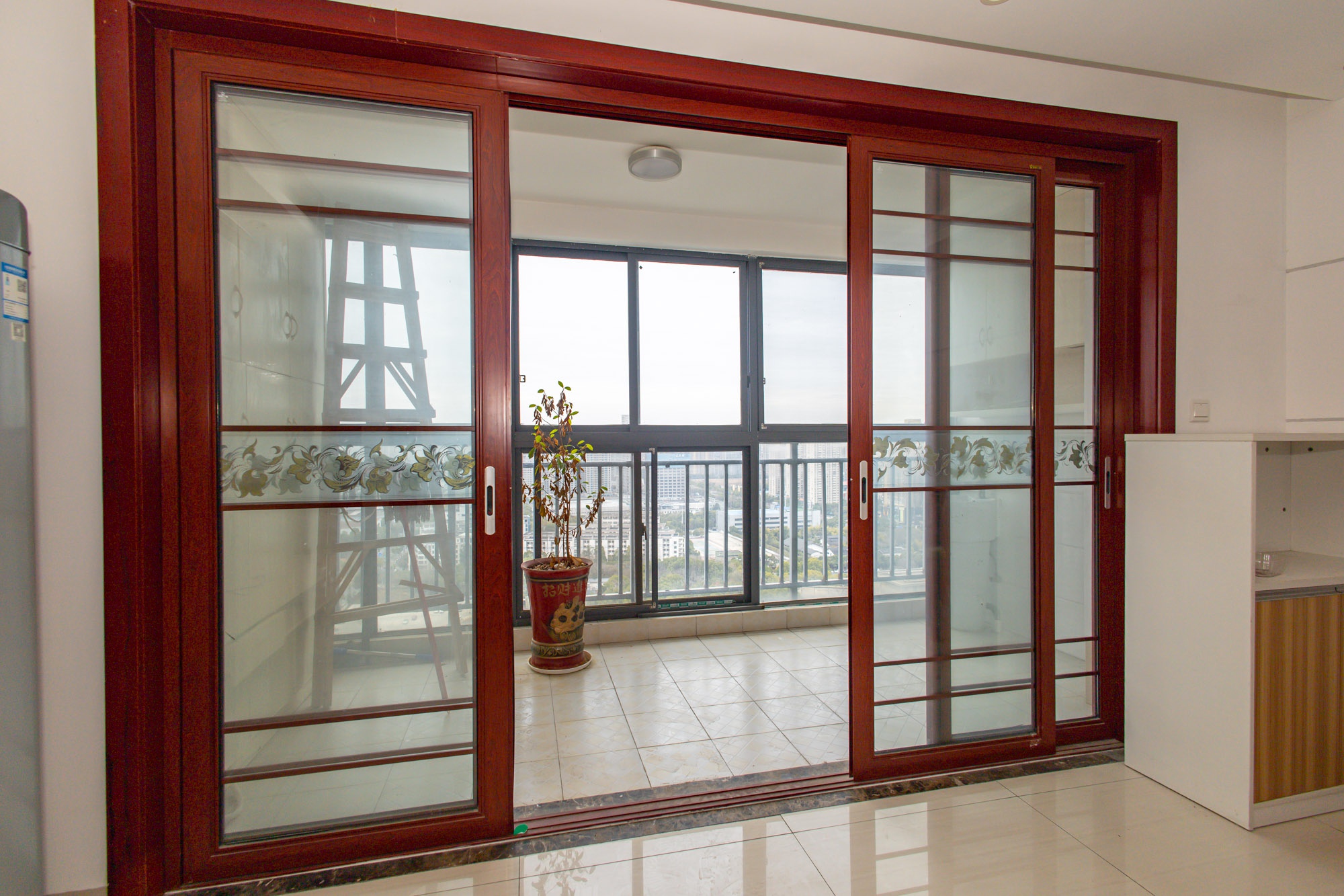 星电恬园  3室2厅2卫    105.0万 星电恬园  3室2厅2卫    105.0万阳台