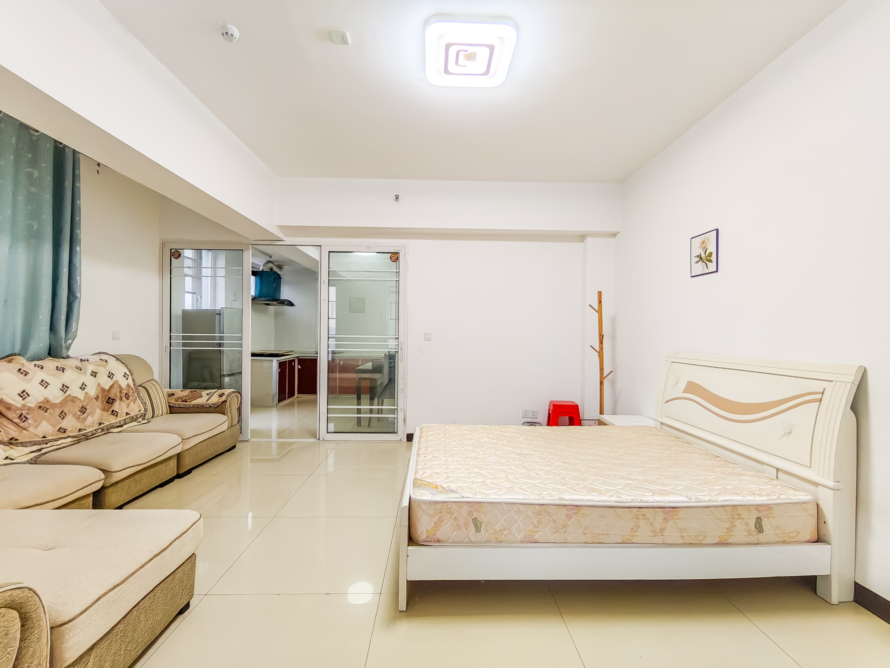 MOMA当代广场  1室1厅1卫    46.8万 MOMA当代广场  1室1厅1卫    46.8万卧室