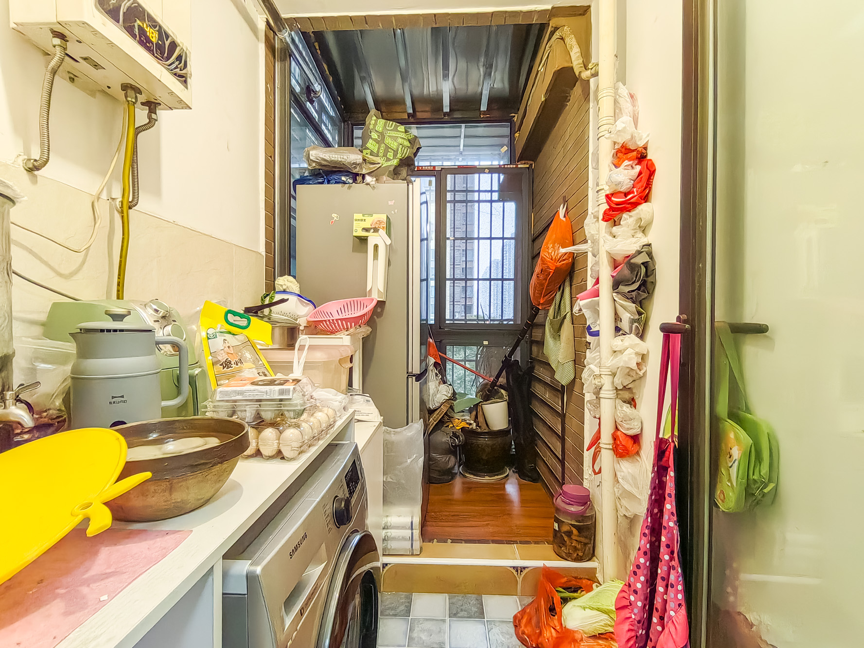 华润凤凰城三期  2室2厅1卫   63.80万阳台