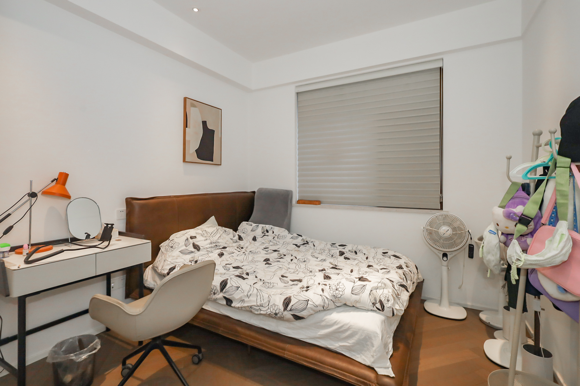 绿地湖湘中心  3室2厅2卫    370.0万 绿地湖湘中心  3室2厅2卫    370.0万卧室