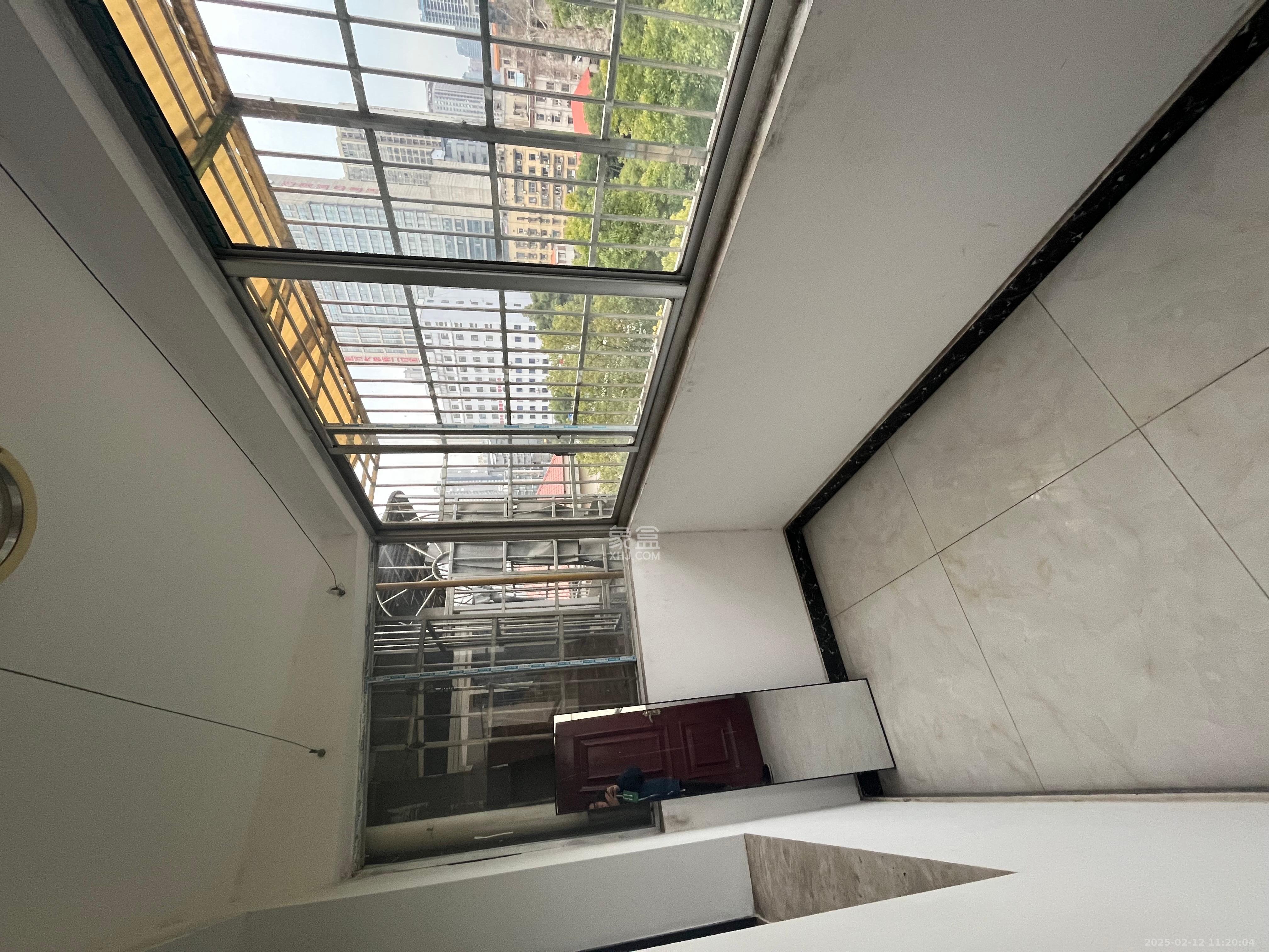 杨家塘 3室1厅1卫 2300.0元/月 杨家塘 3室1厅1卫 2300.0元/月室内图