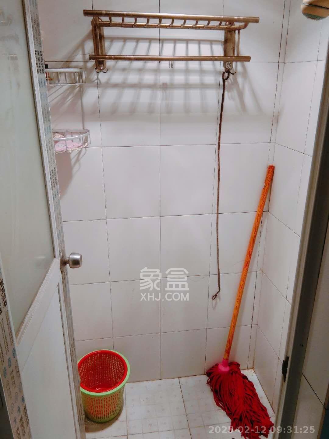 军属新村  1室1厅1卫   1000.00元/月室内图
