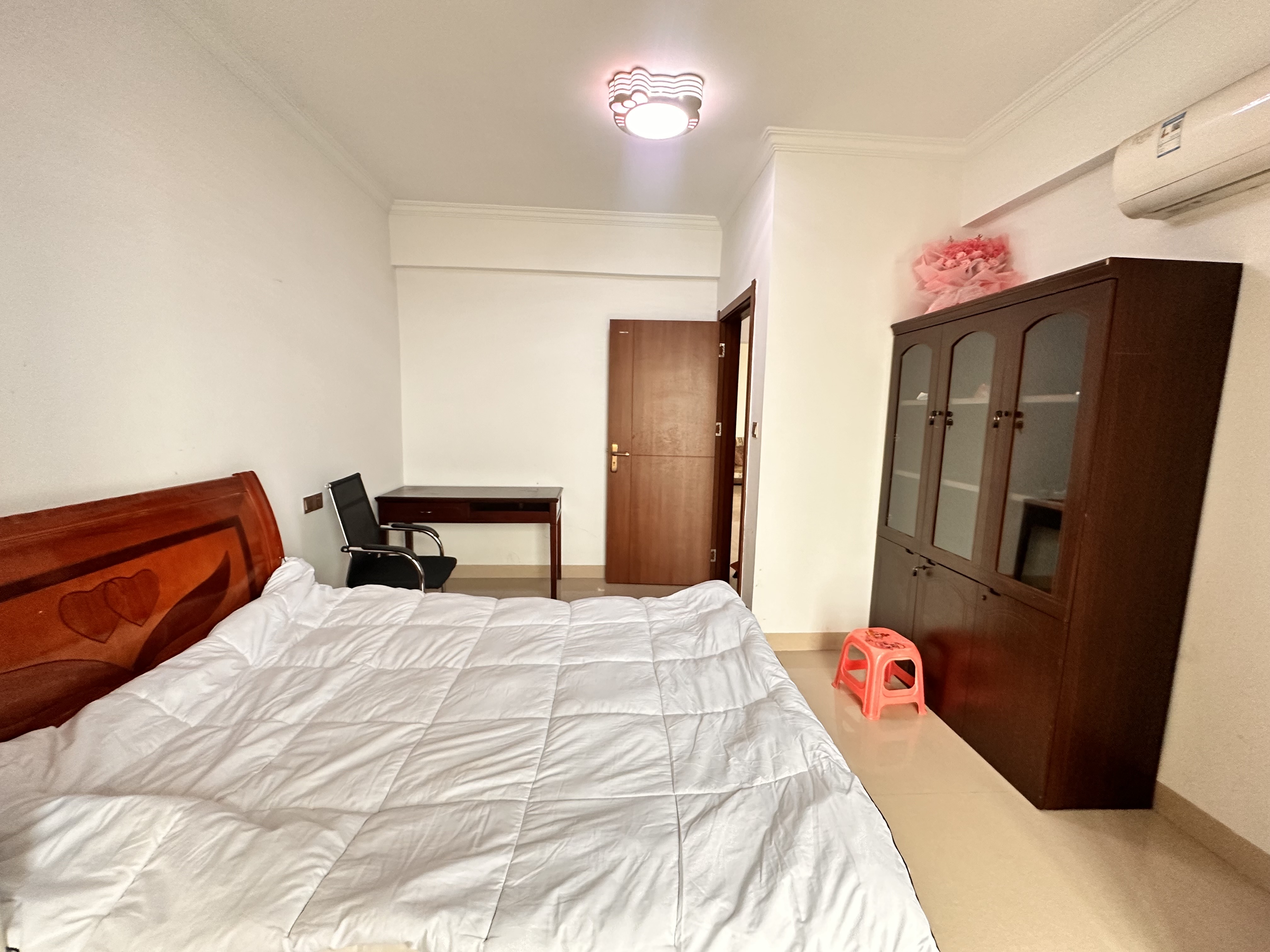 世纪华城 3室2厅1卫 1600.0元/月 世纪华城 3室2厅1卫 1600.0元/月室内图