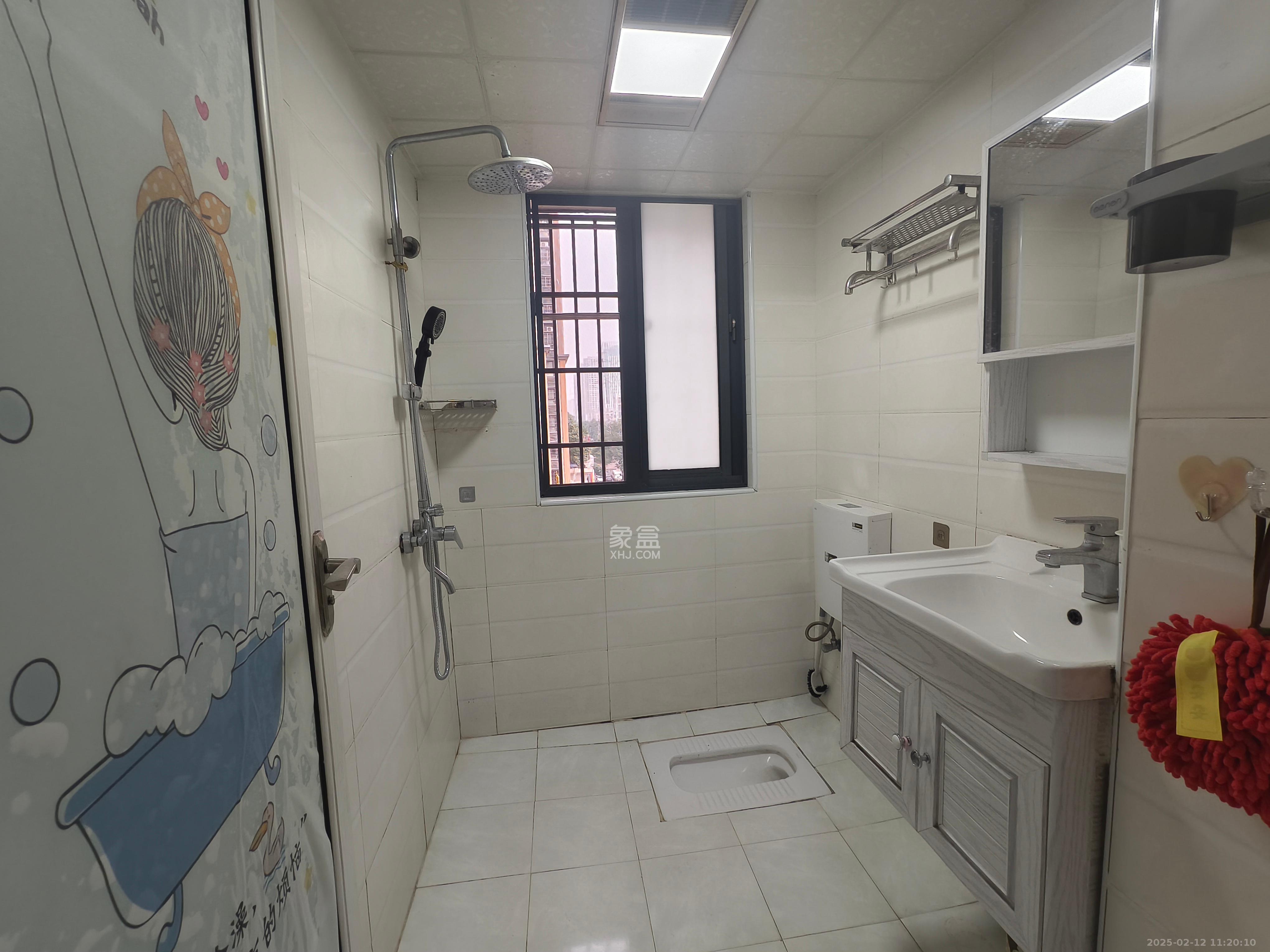 海德公园 4室2厅1卫 1900.0元/月 海德公园 4室2厅1卫 1900.0元/月室内图