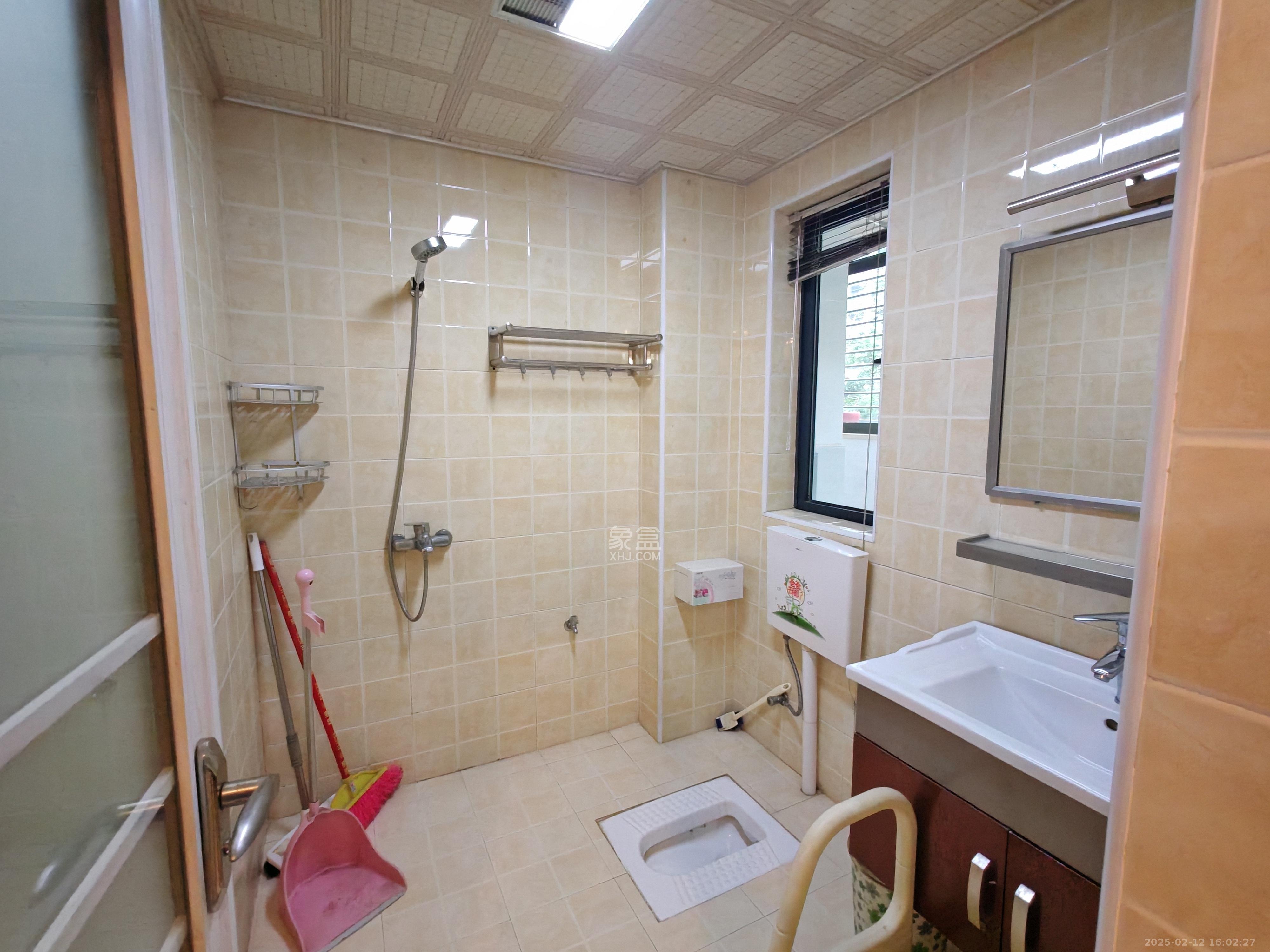 万科魅力之城 3室2厅2卫 2100.0元/月 万科魅力之城 3室2厅2卫 2100.0元/月室内图