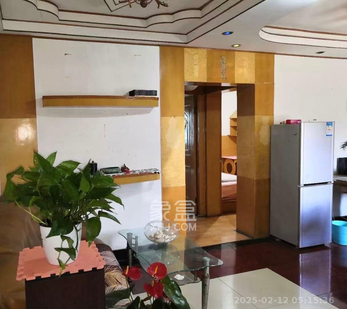 涂家冲社区(涂新小区、农商银行宿舍) 2室1厅1卫 1400.0元/月 涂家冲社区(涂新小区、农商银行宿舍) 2室1厅1卫 1400.0元/月室内图