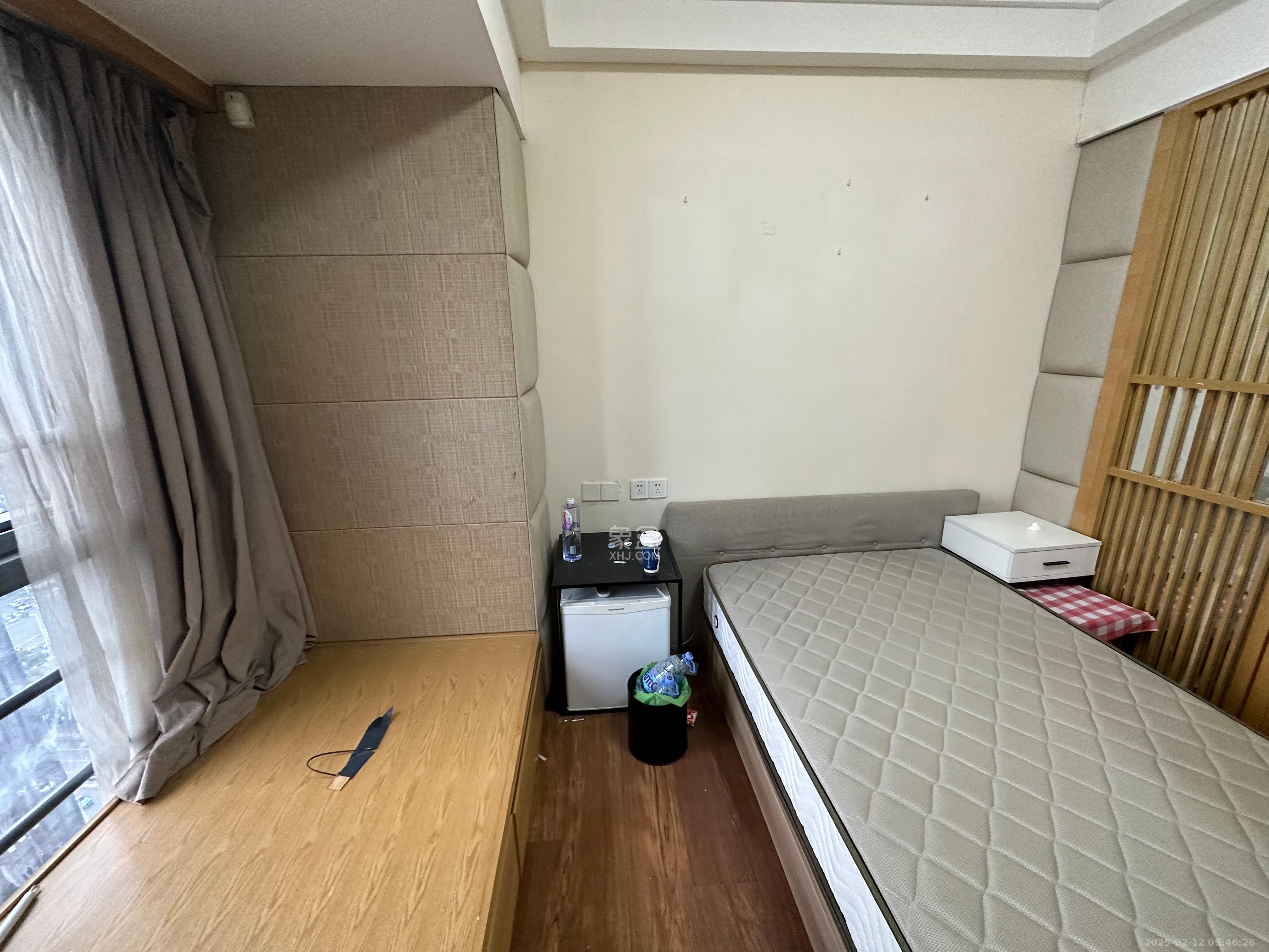 泊富公寓(泊富国际广场)  1室0厅1卫    1800.0元/月 泊富公寓(泊富国际广场)  1室0厅1卫    1800.0元/月室内图