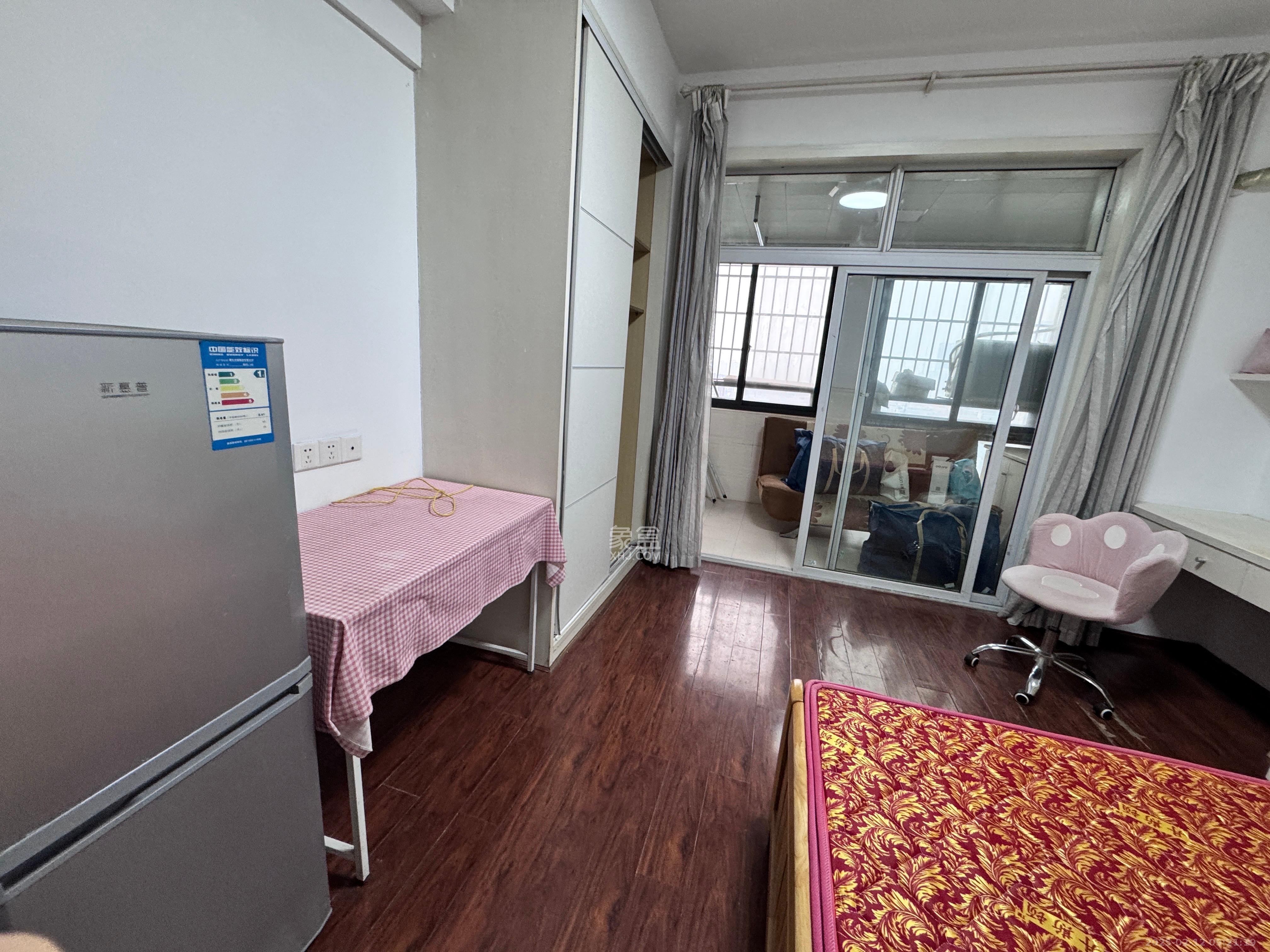 尚都花园城 1室1厅1卫 1100.0元/月 尚都花园城 1室1厅1卫 1100.0元/月室内图