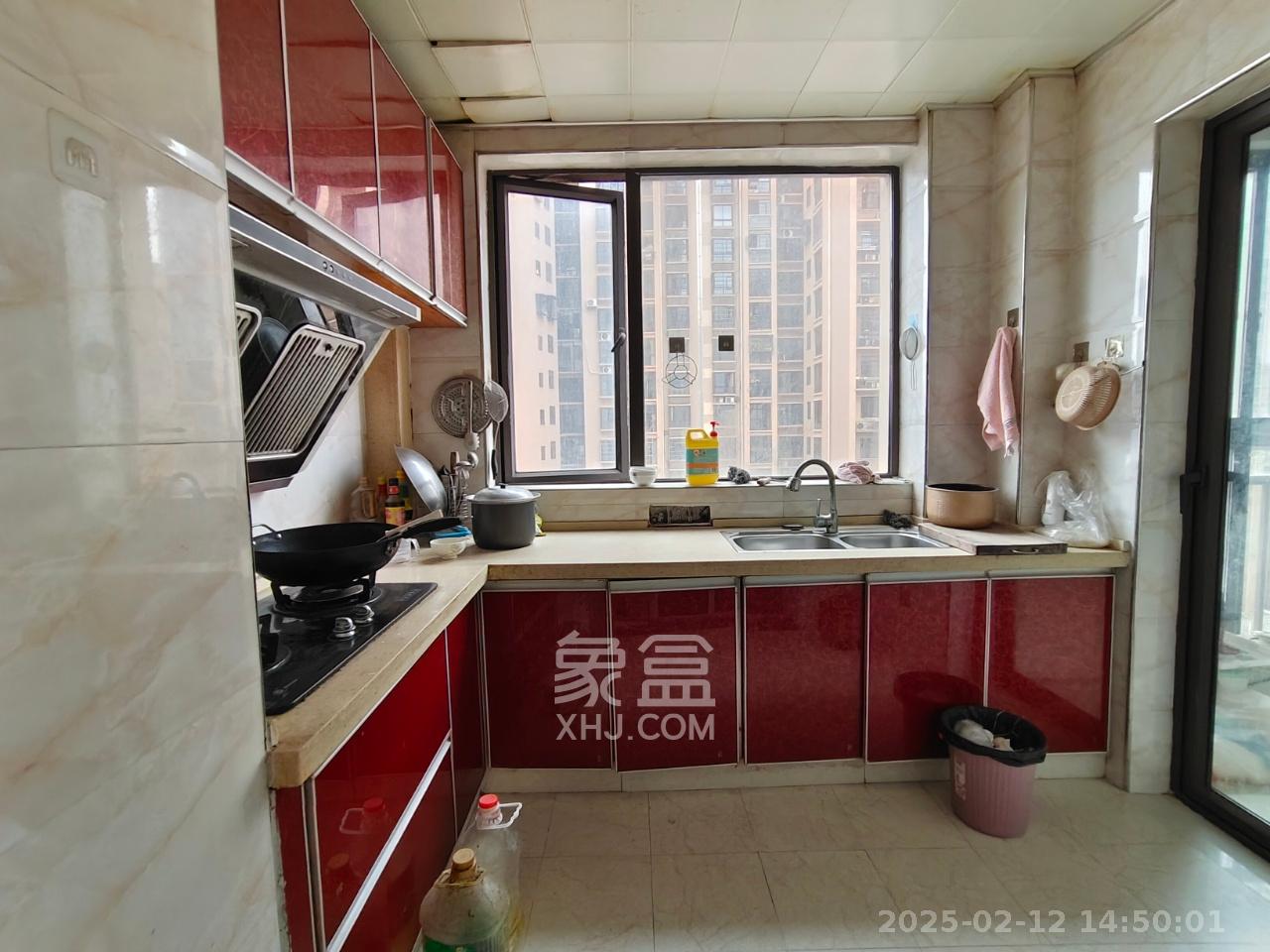 旭辉华庭  3室2厅2卫   2000.00元/月室内图