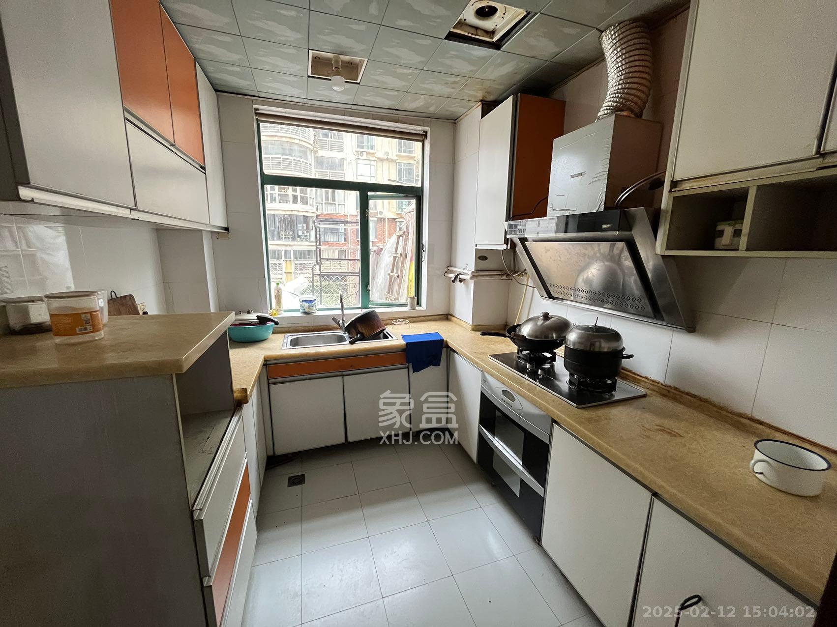 美林景园 4室2厅2卫 2700.0元/月 美林景园 4室2厅2卫 2700.0元/月室内图