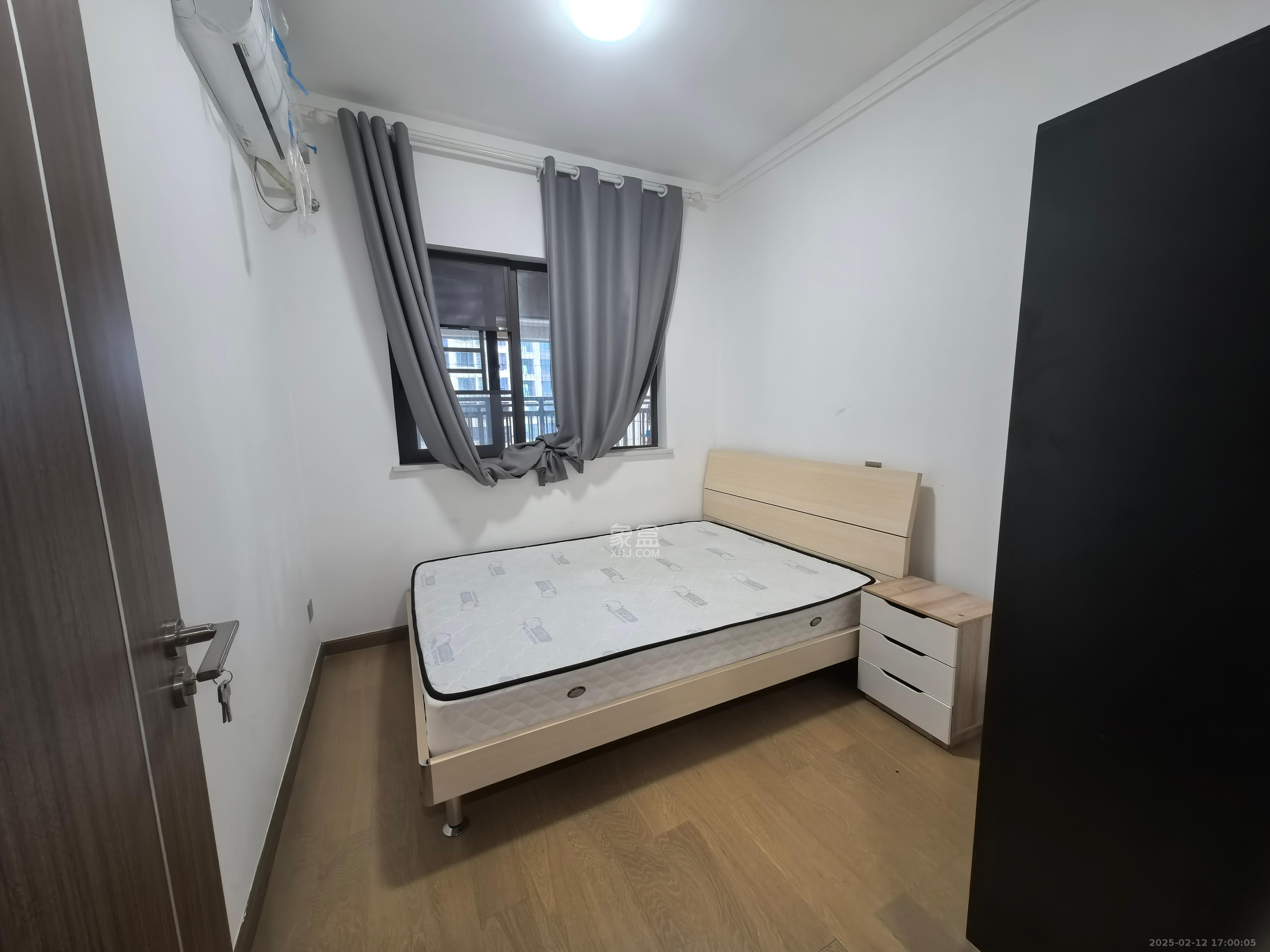 阳光城尚东湾青柠园  3室1厅2卫    2500.0元/月 阳光城尚东湾青柠园  3室1厅2卫    2500.0元/月室内图