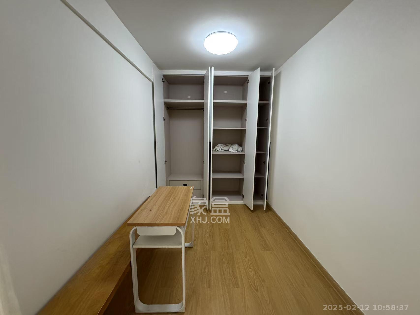 中一鲲出（鲲鹏府）  2室1厅1卫   2800.00元/月室内图