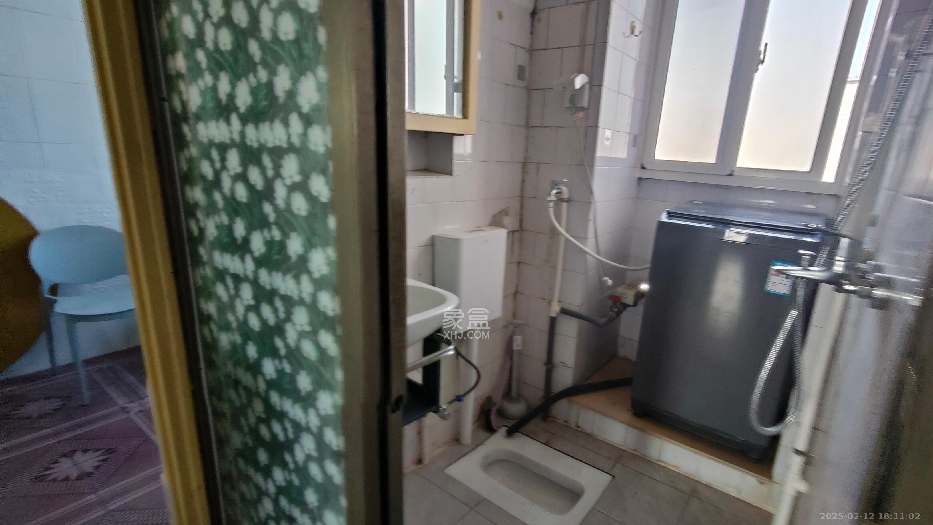 中南大学南校区 2室2厅1卫 2400.0元/月 中南大学南校区 2室2厅1卫 2400.0元/月室内图