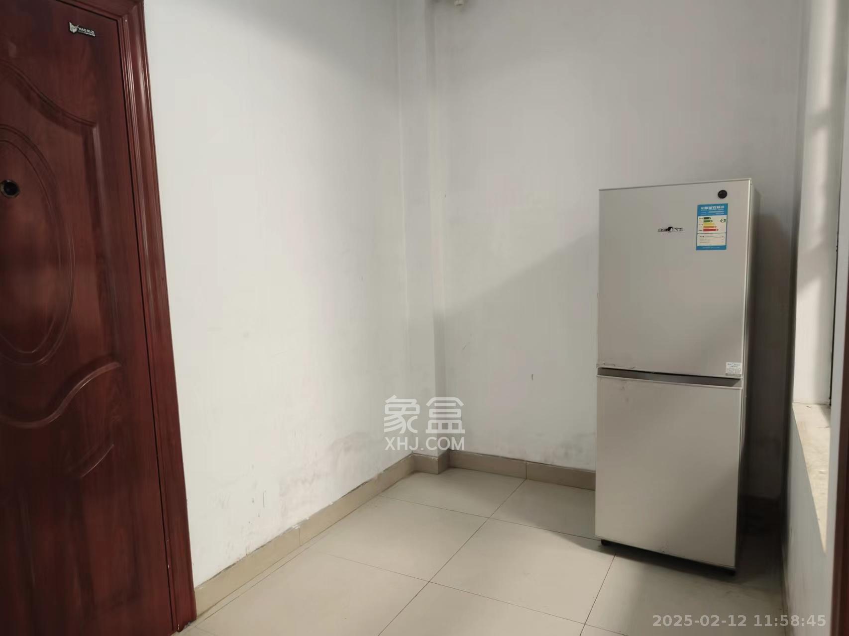 湘江世纪城映江苑  2室2厅1卫   1800.00元/月室内图