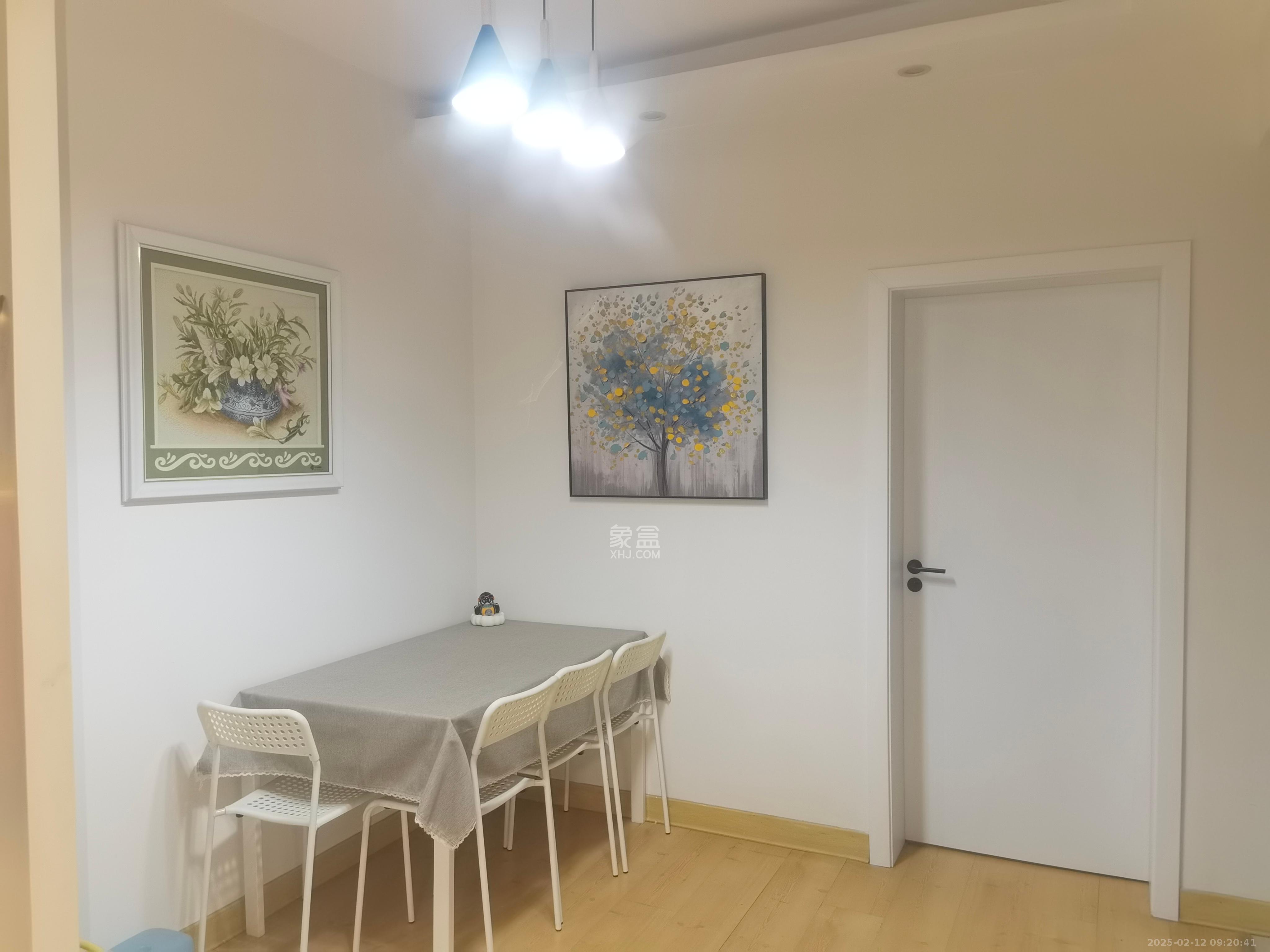 鑫天花园 2室2厅1卫 2300.0元/月 鑫天花园 2室2厅1卫 2300.0元/月室内图