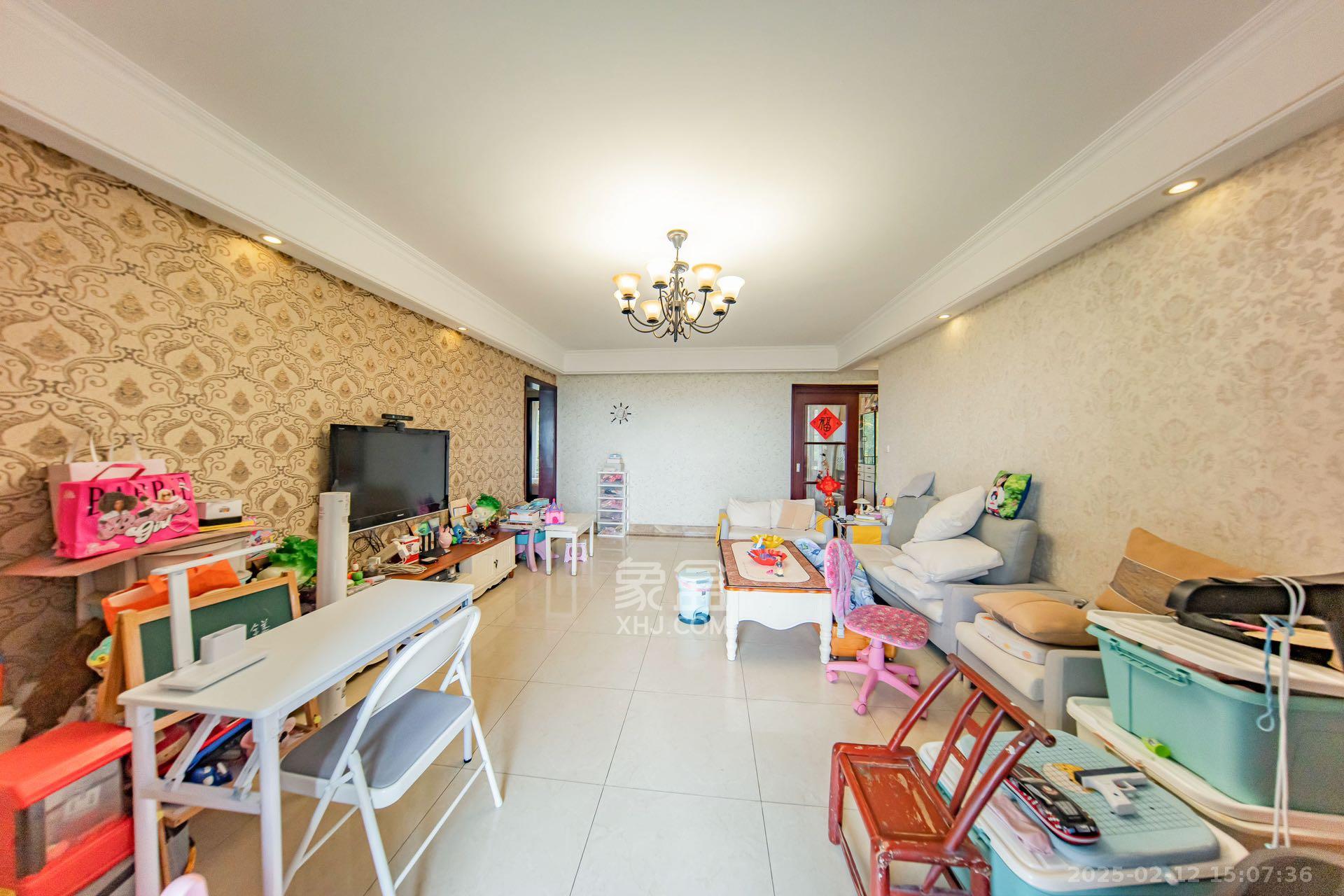 中海国际一期  4室2厅2卫    3000.0元/月 中海国际一期  4室2厅2卫    3000.0元/月室内图